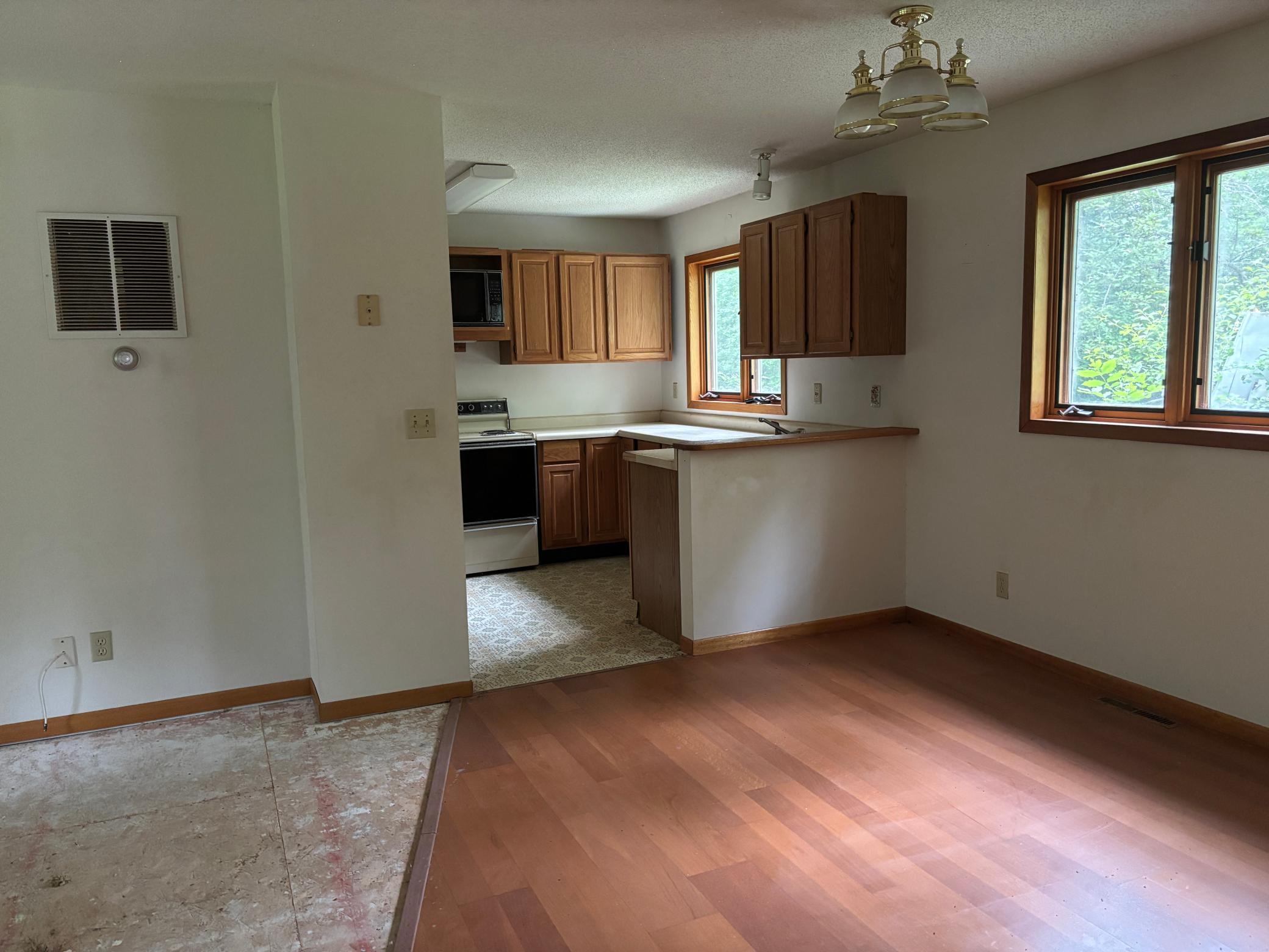 15876 Sandy Beach Road Se Property Photo 8