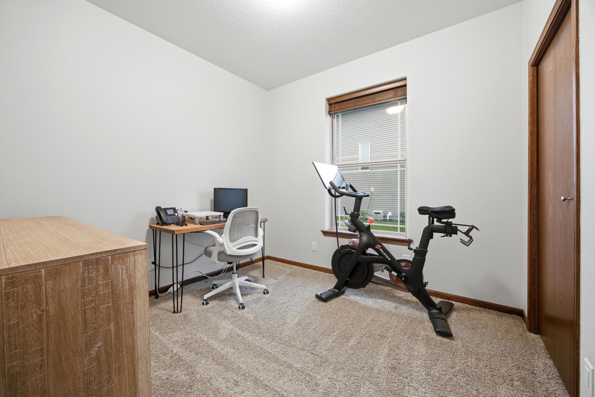 90 6th Street E Property Photo 15