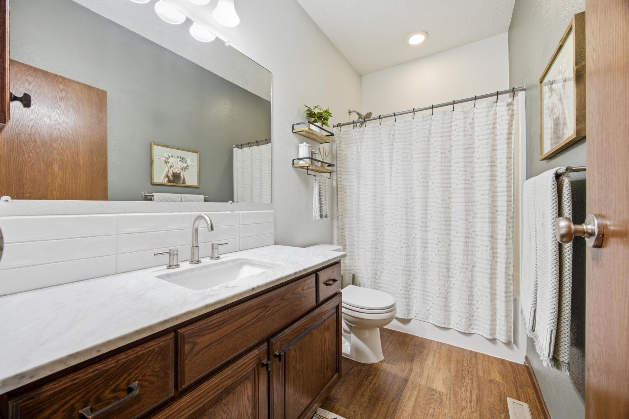 90 6th Street E Property Photo 17