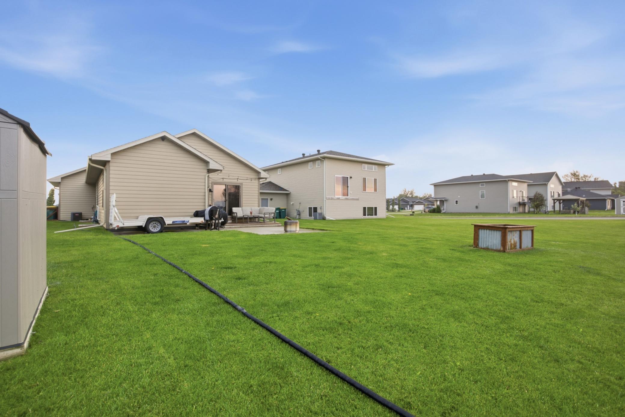 90 6th Street E Property Photo 27