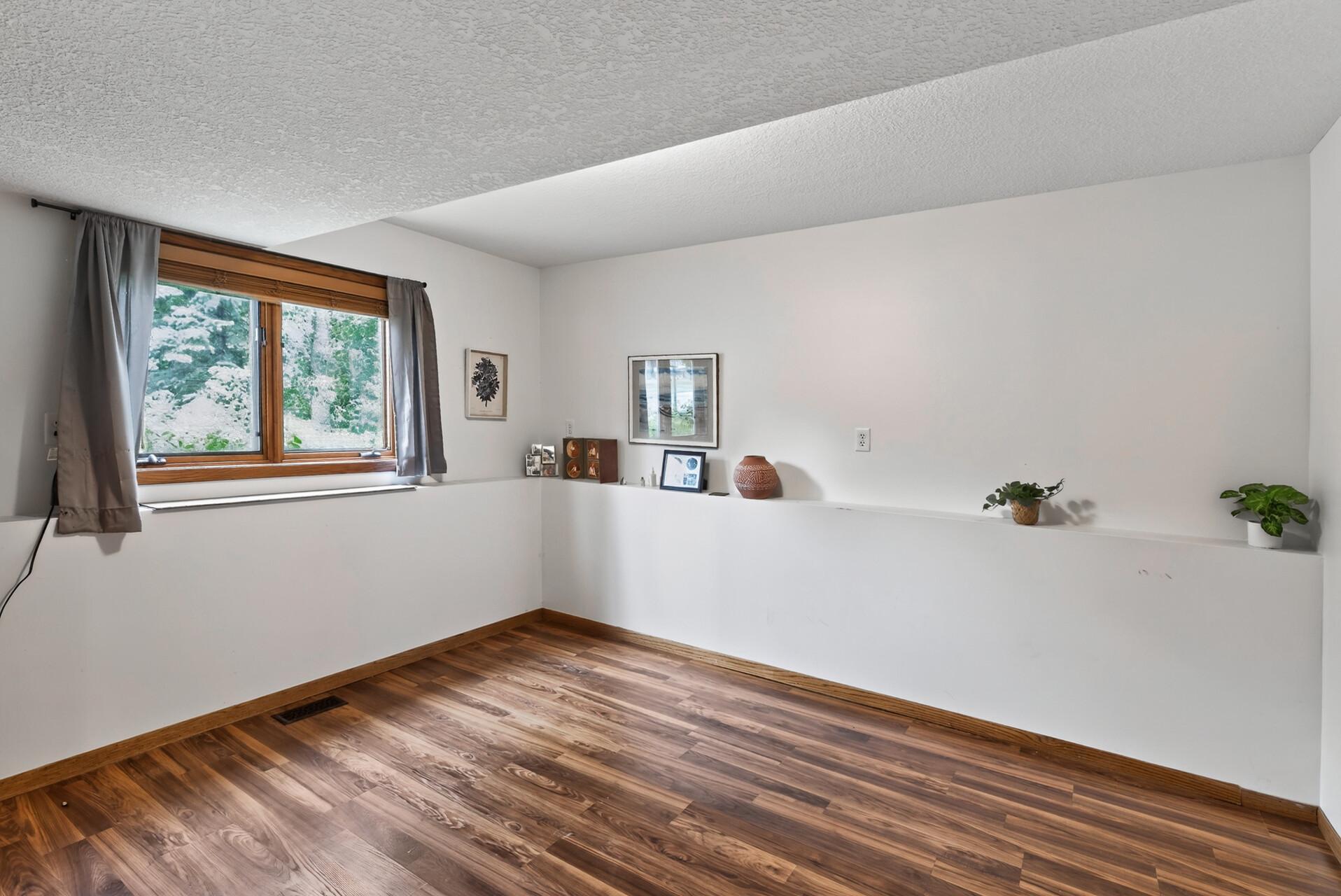 5595 Wedgewood Drive Property Photo 15
