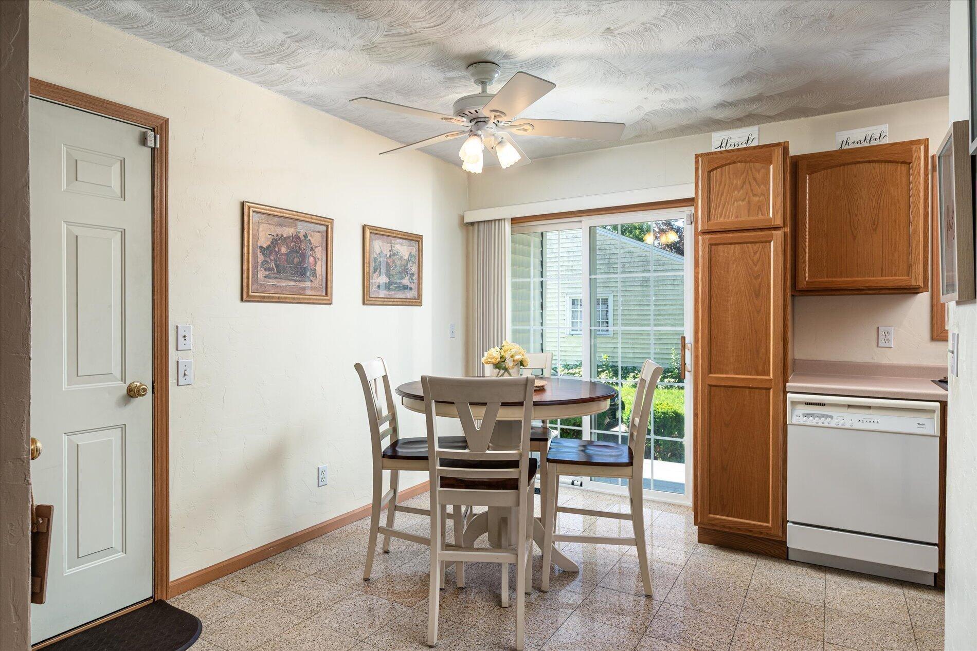 808 Cedar Drive B Property Photo 6