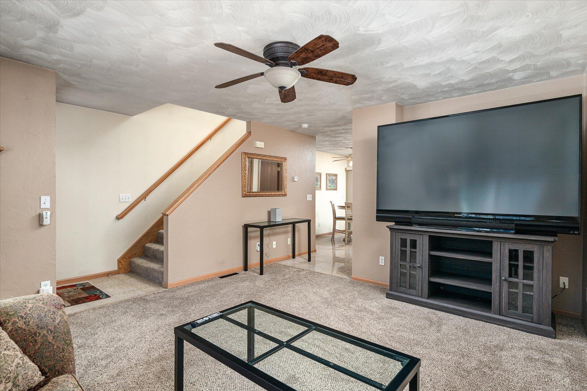 808 Cedar Drive B Property Photo 7