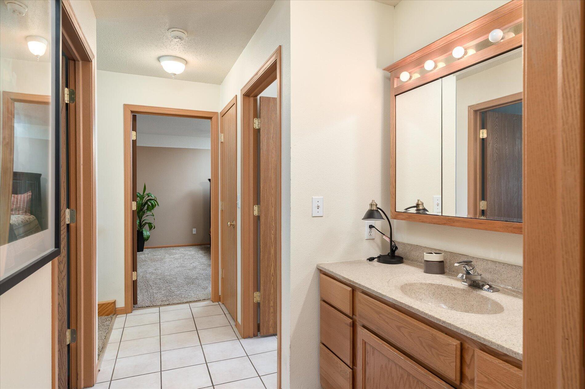 808 Cedar Drive B Property Photo 14