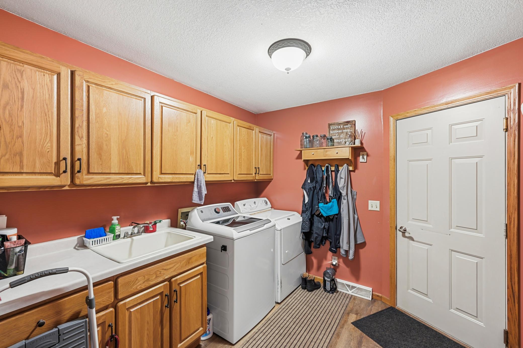 101 Anglewood Drive Property Photo 22