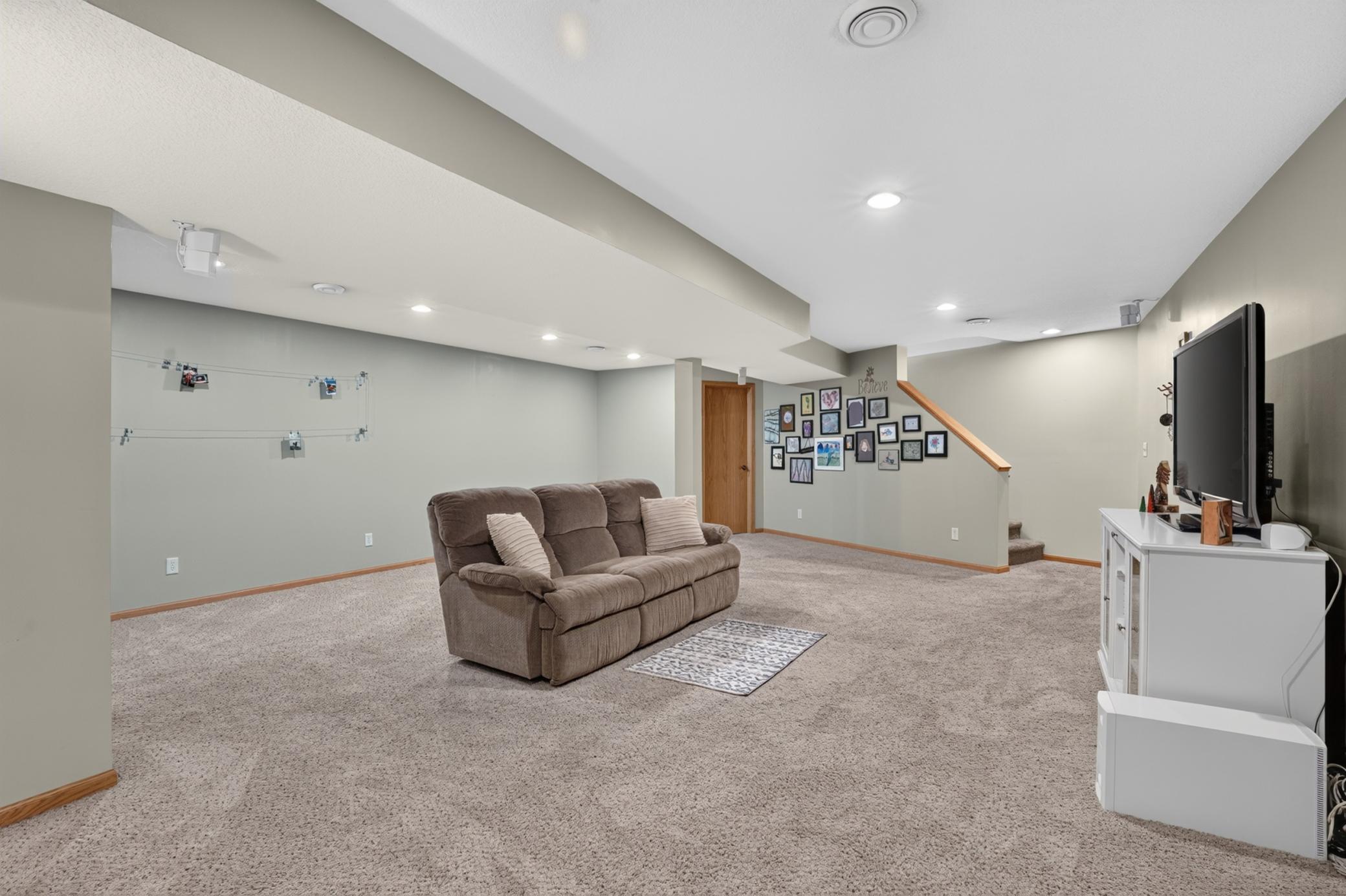 101 Anglewood Drive Property Photo 22