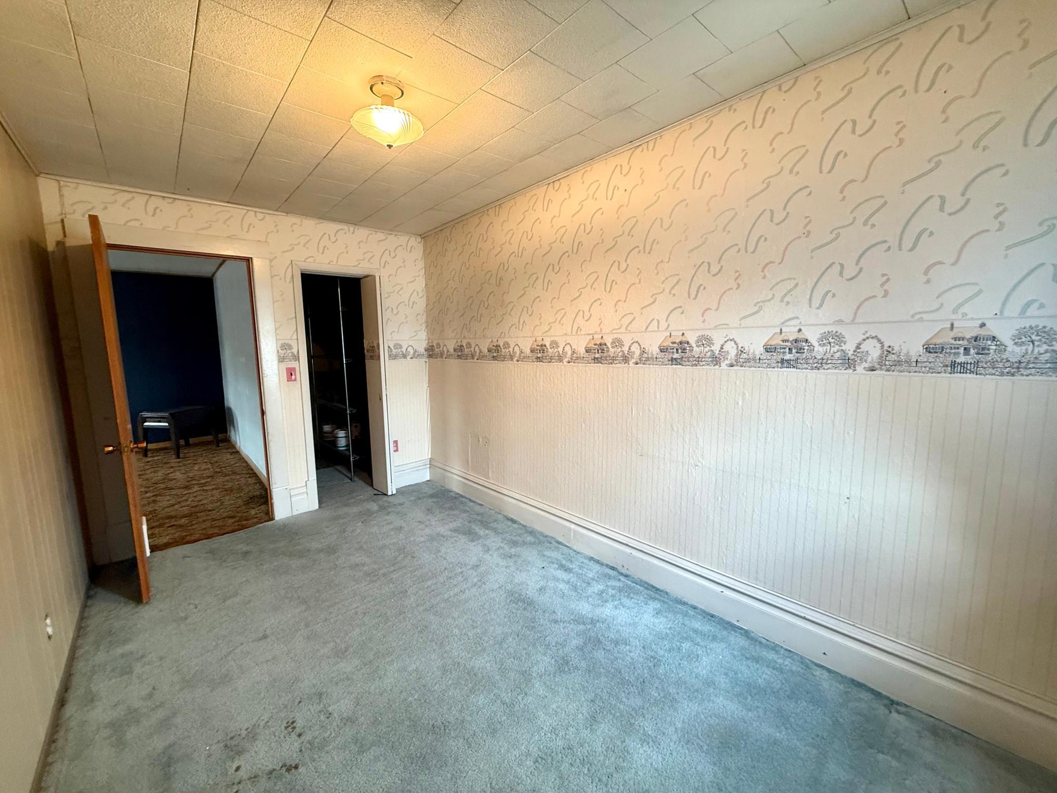 110 Main Street N Property Photo 50