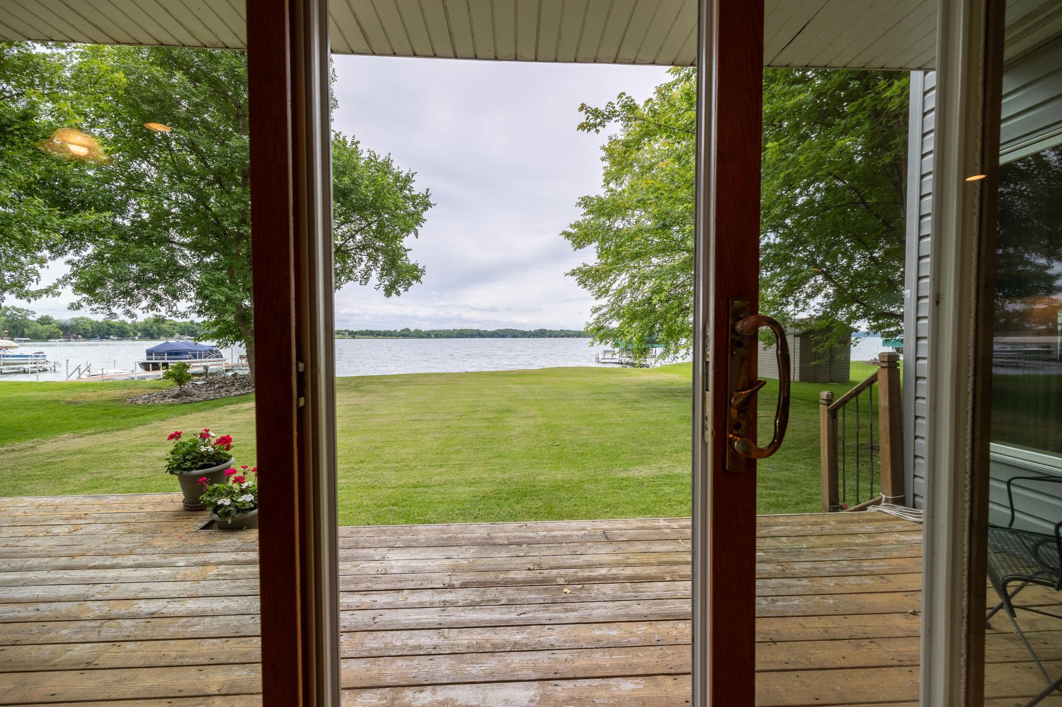 44114 Outlet Beach Road Property Photo 11