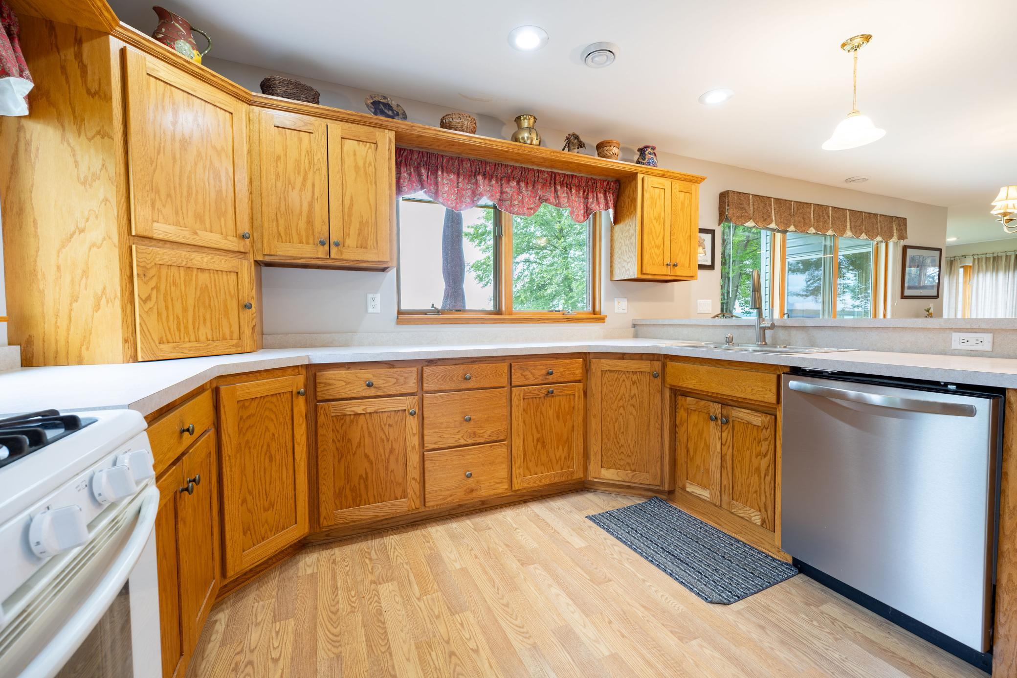 44114 Outlet Beach Road Property Photo 17