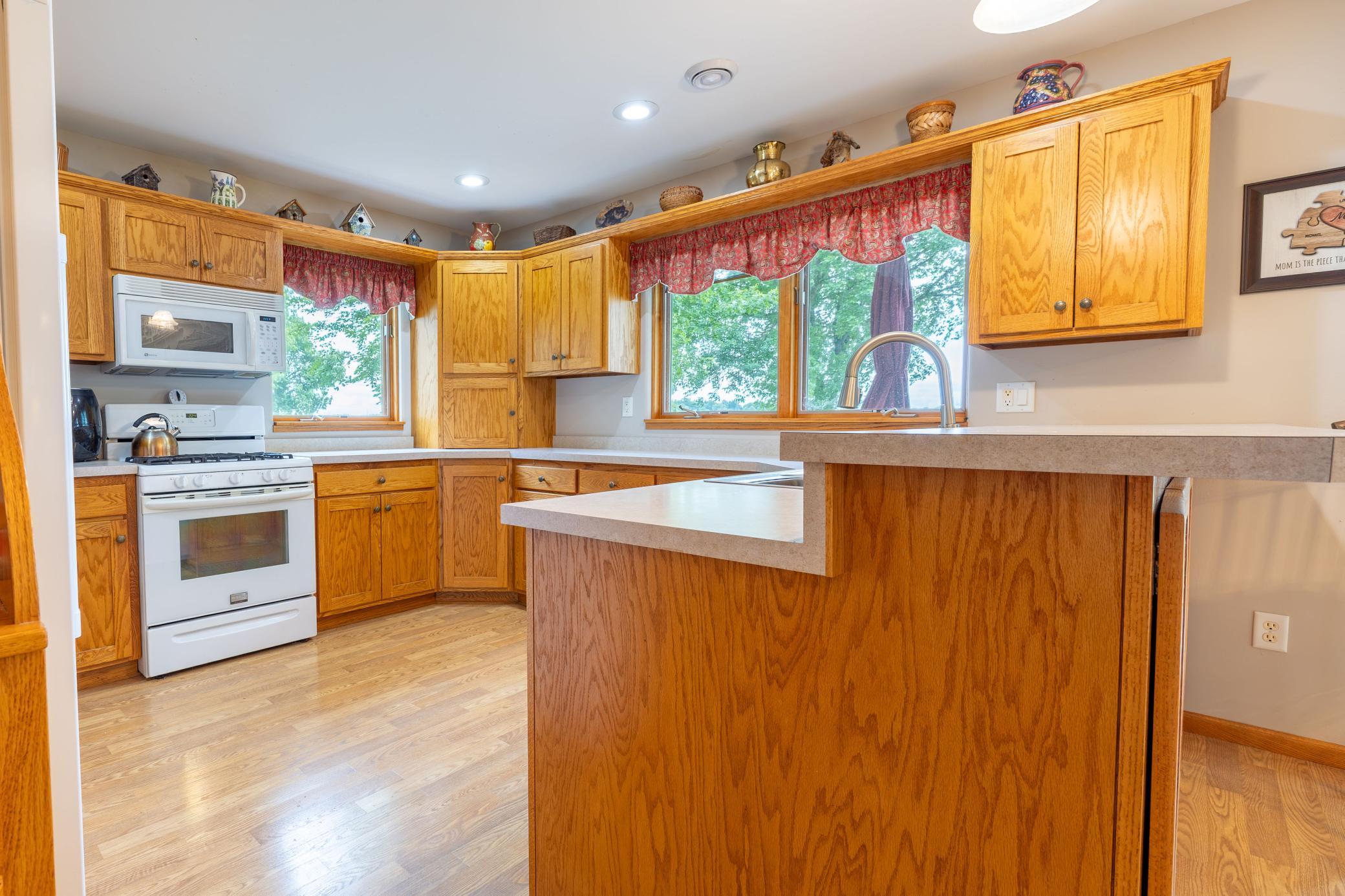 44114 Outlet Beach Road Property Photo 18