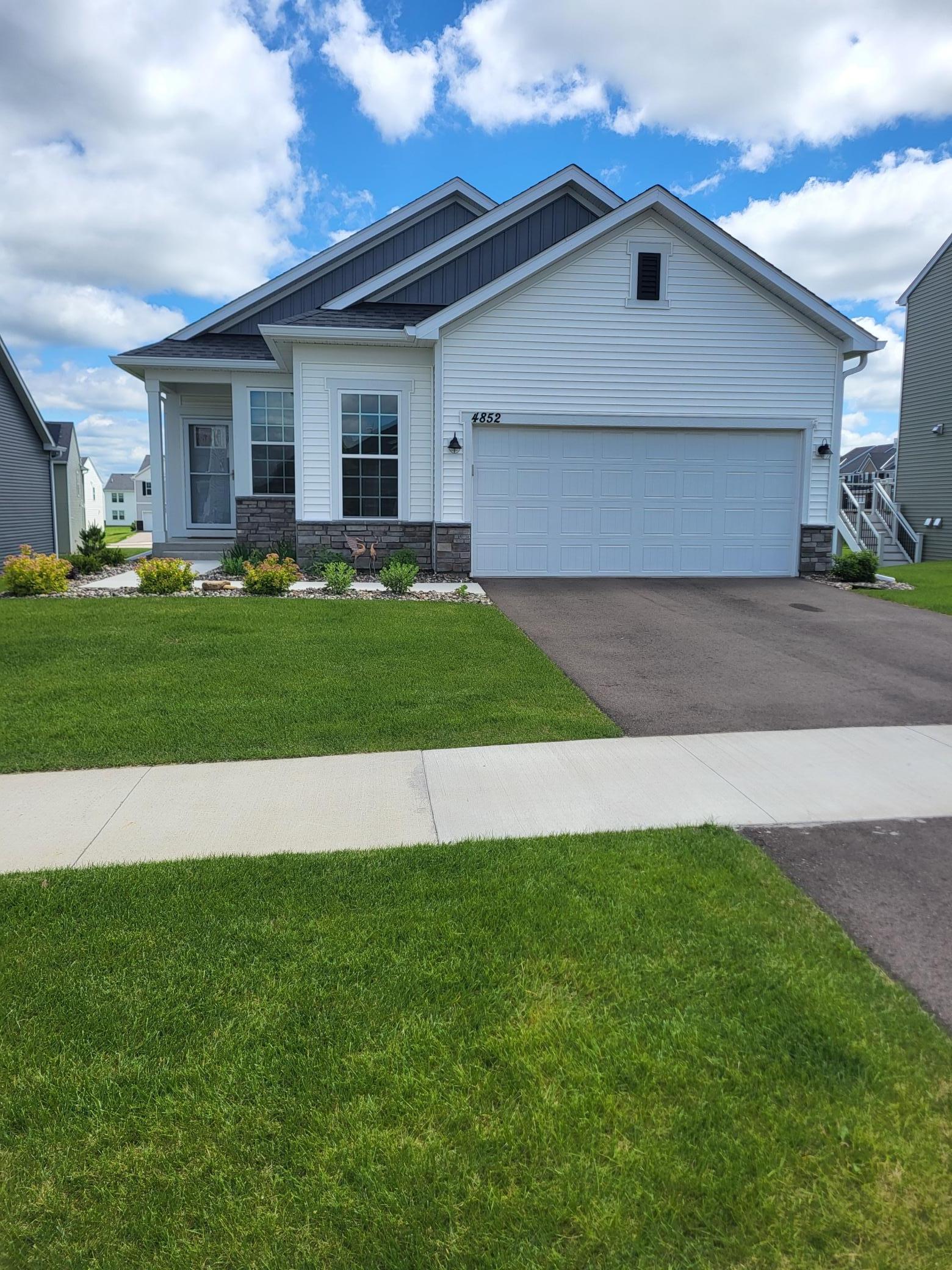 4852 Airlake Drive Property Photo 1