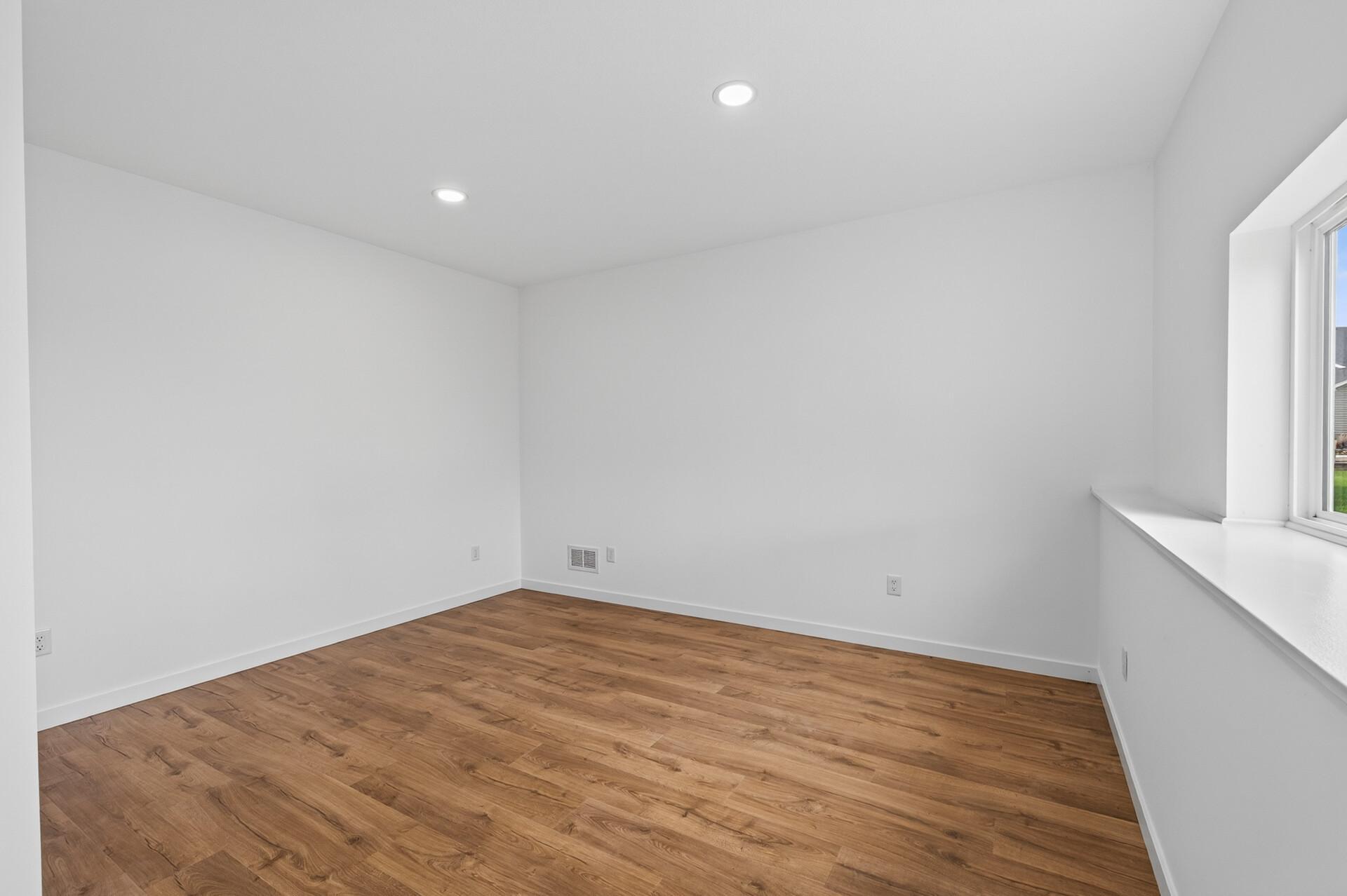 4852 Airlake Drive Property Photo 43