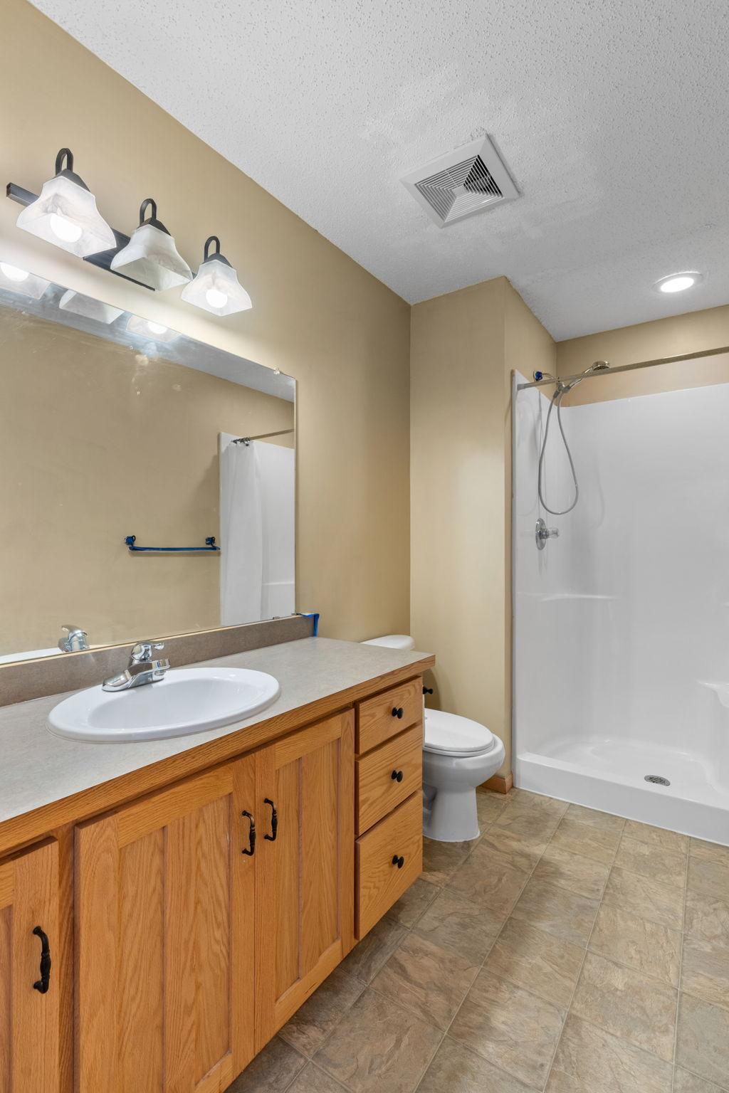 18962 Helen Way Property Photo 21