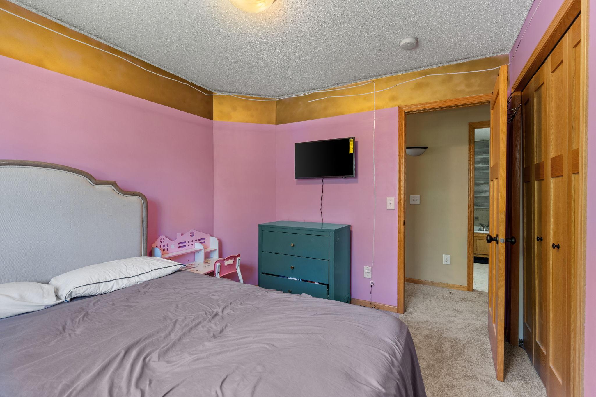 18962 Helen Way Property Photo 26
