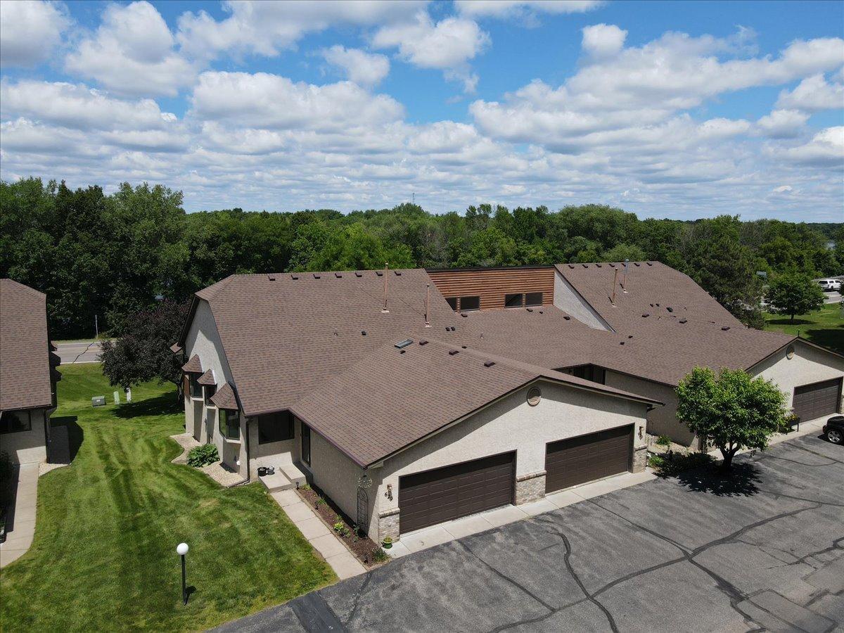660 Riverview Drive 620 Property Photo 3