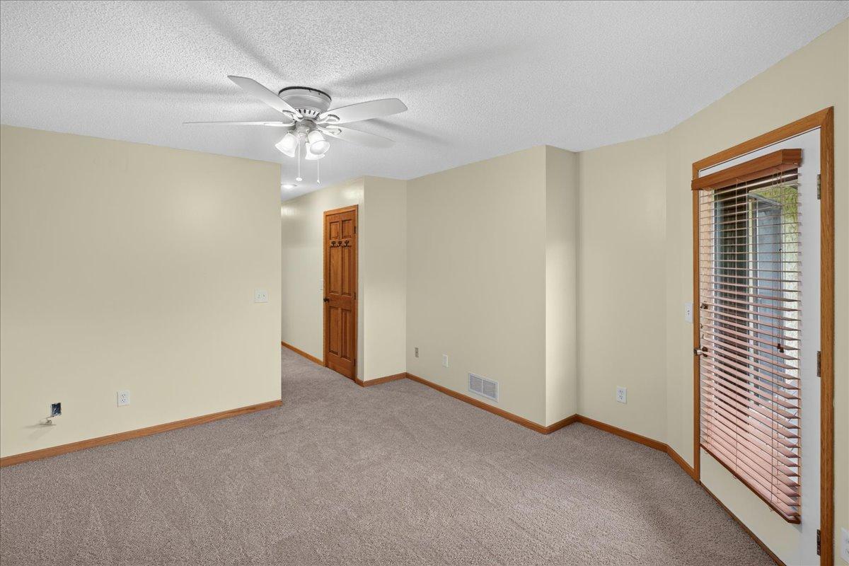 660 Riverview Drive 620 Property Photo 28