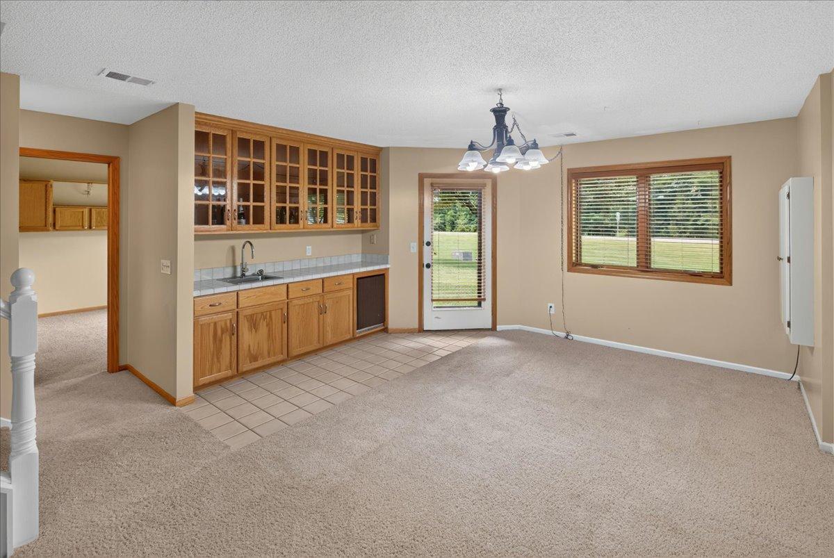 660 Riverview Drive 620 Property Photo 30