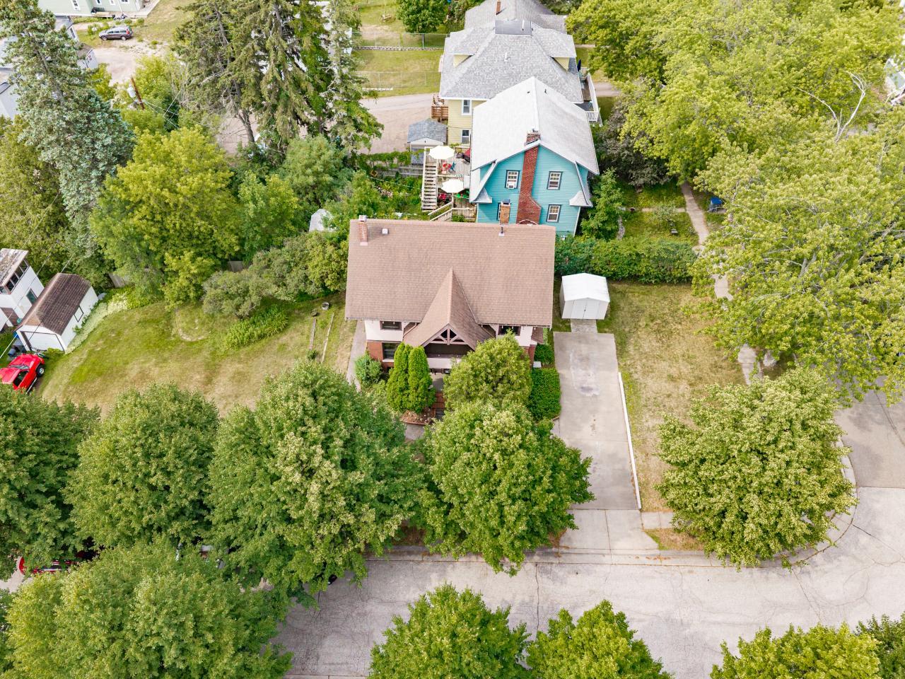 101 S 20th Avenue E Property Photo 4