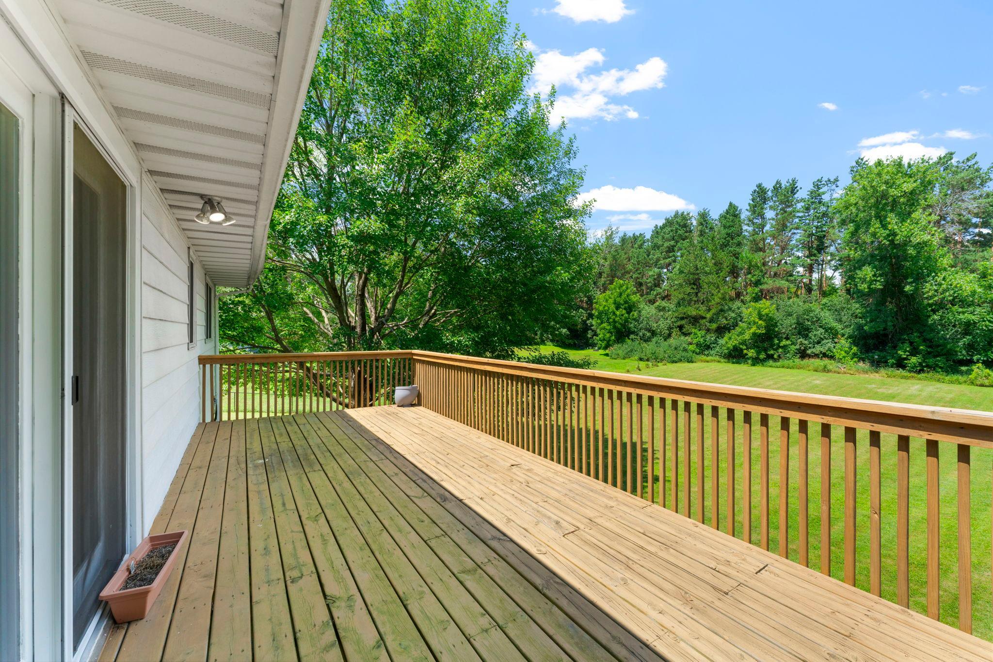 522 3rd Street Property Photo 4