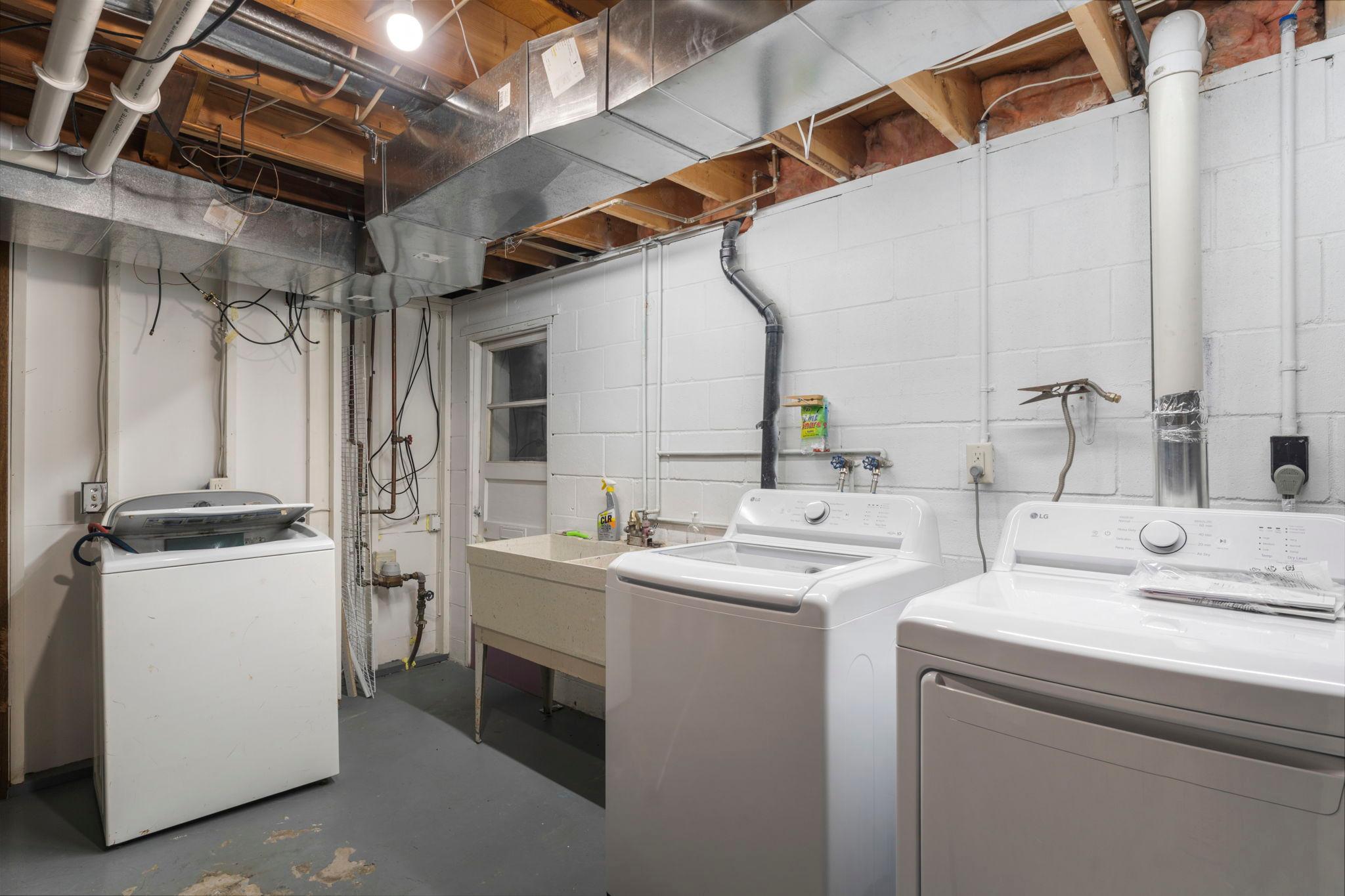 522 3rd Street Property Photo 33