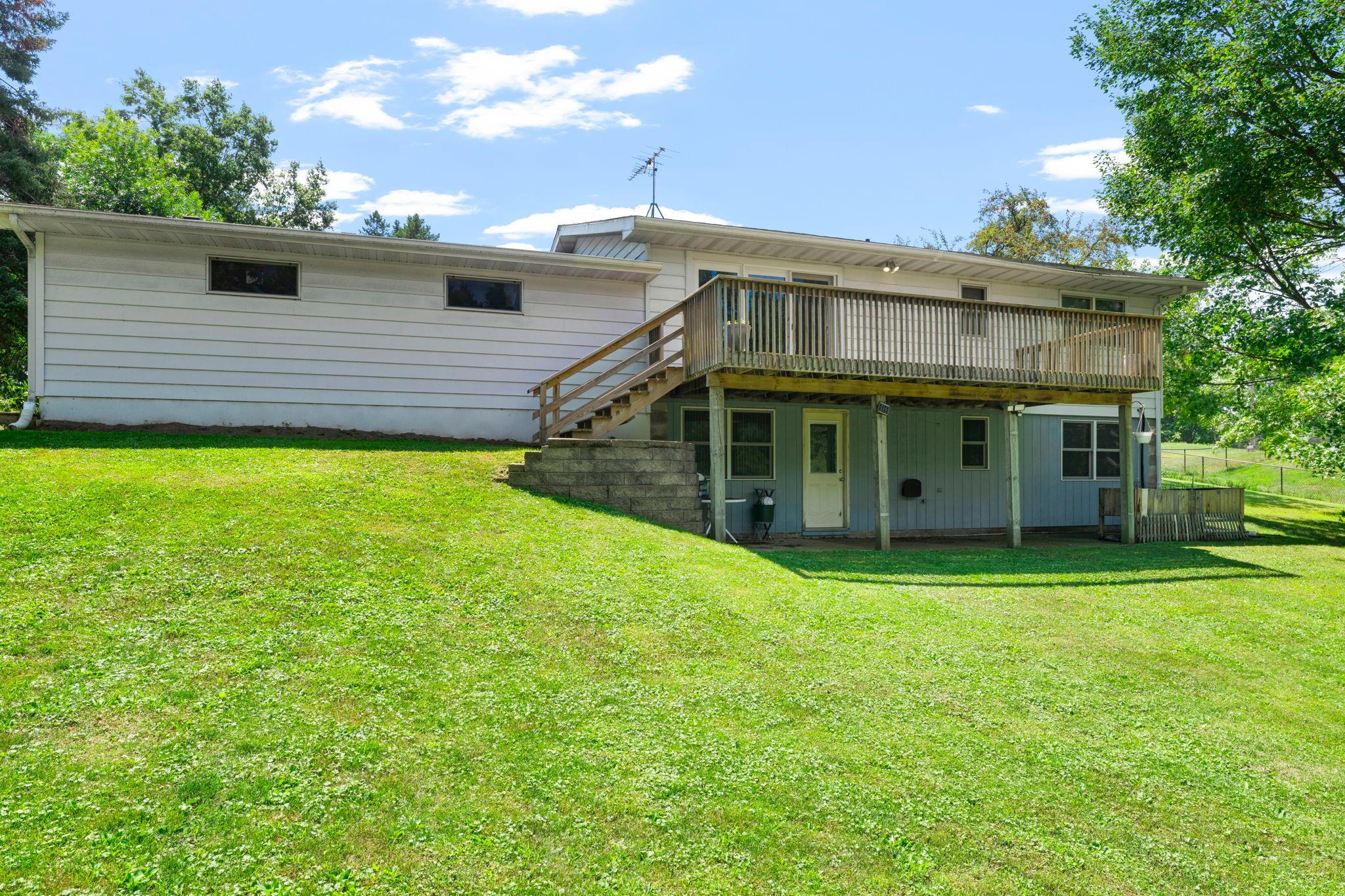 522 3rd Street Property Photo 42