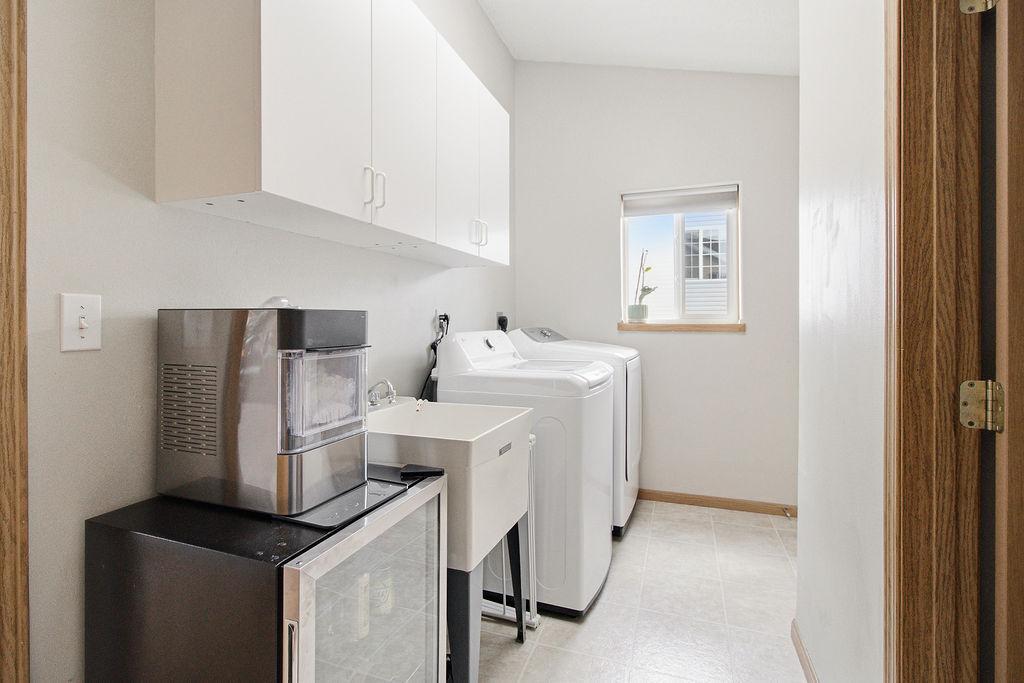 610 3rd Street E Property Photo 7