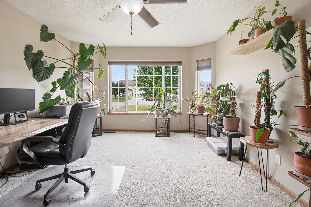 610 3rd Street E Property Photo 10