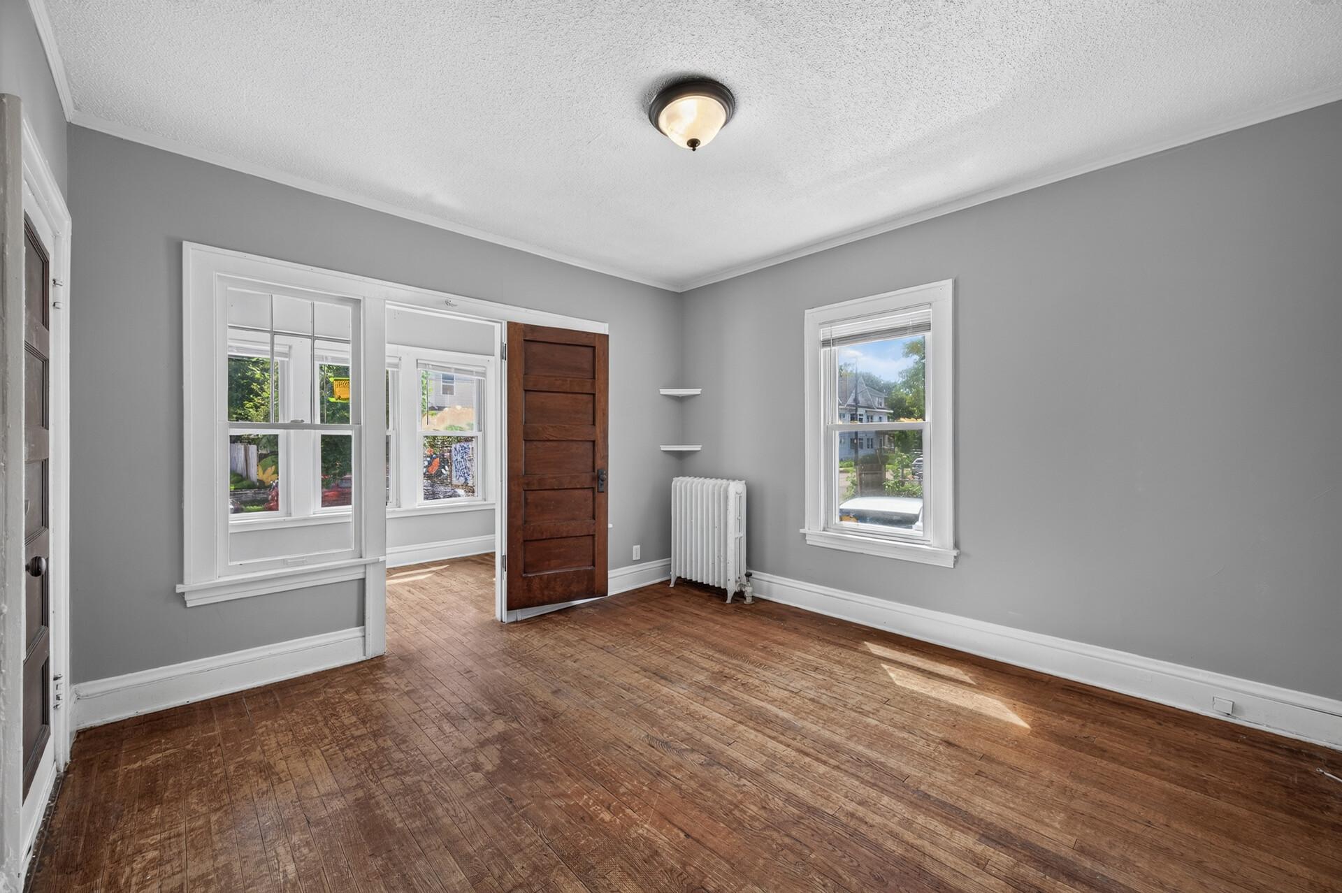 1508 E 26th Street Property Photo 6