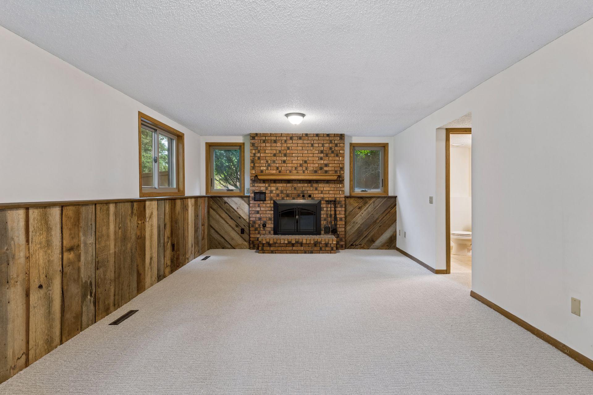 14810 Lloyds Drive Property Photo 24