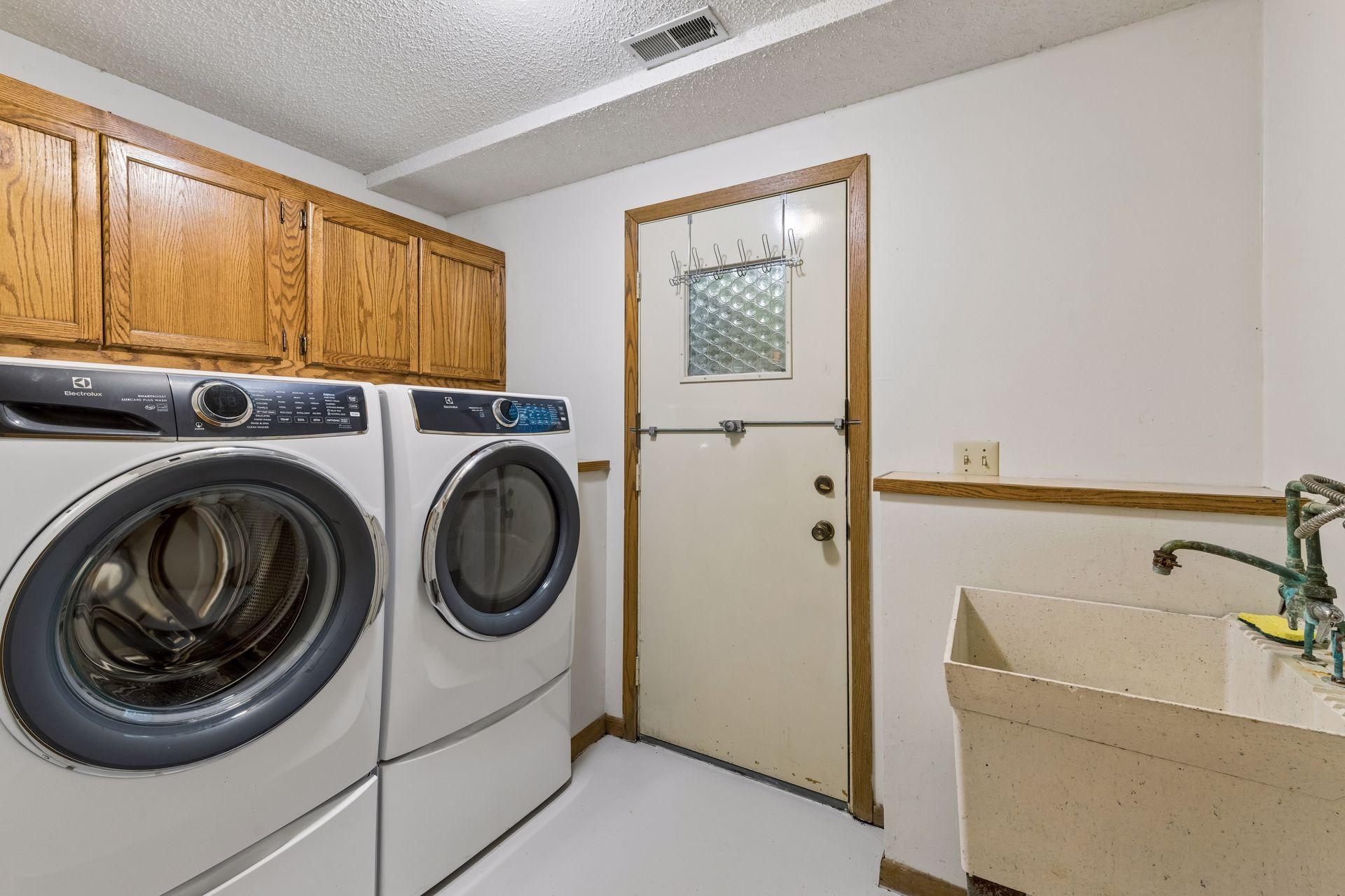 14810 Lloyds Drive Property Photo 29