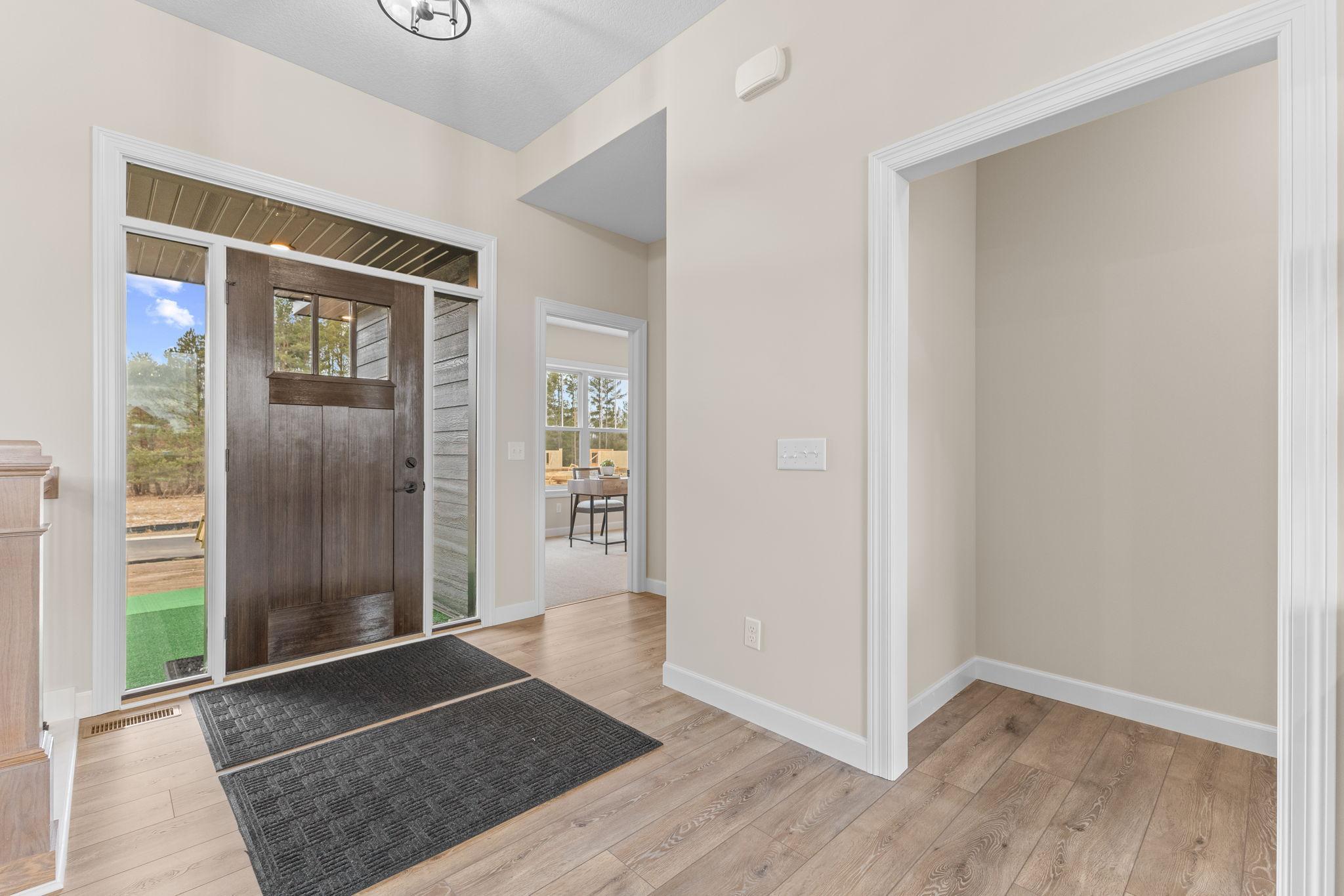 17961 Staples Street Ne Property Photo 6