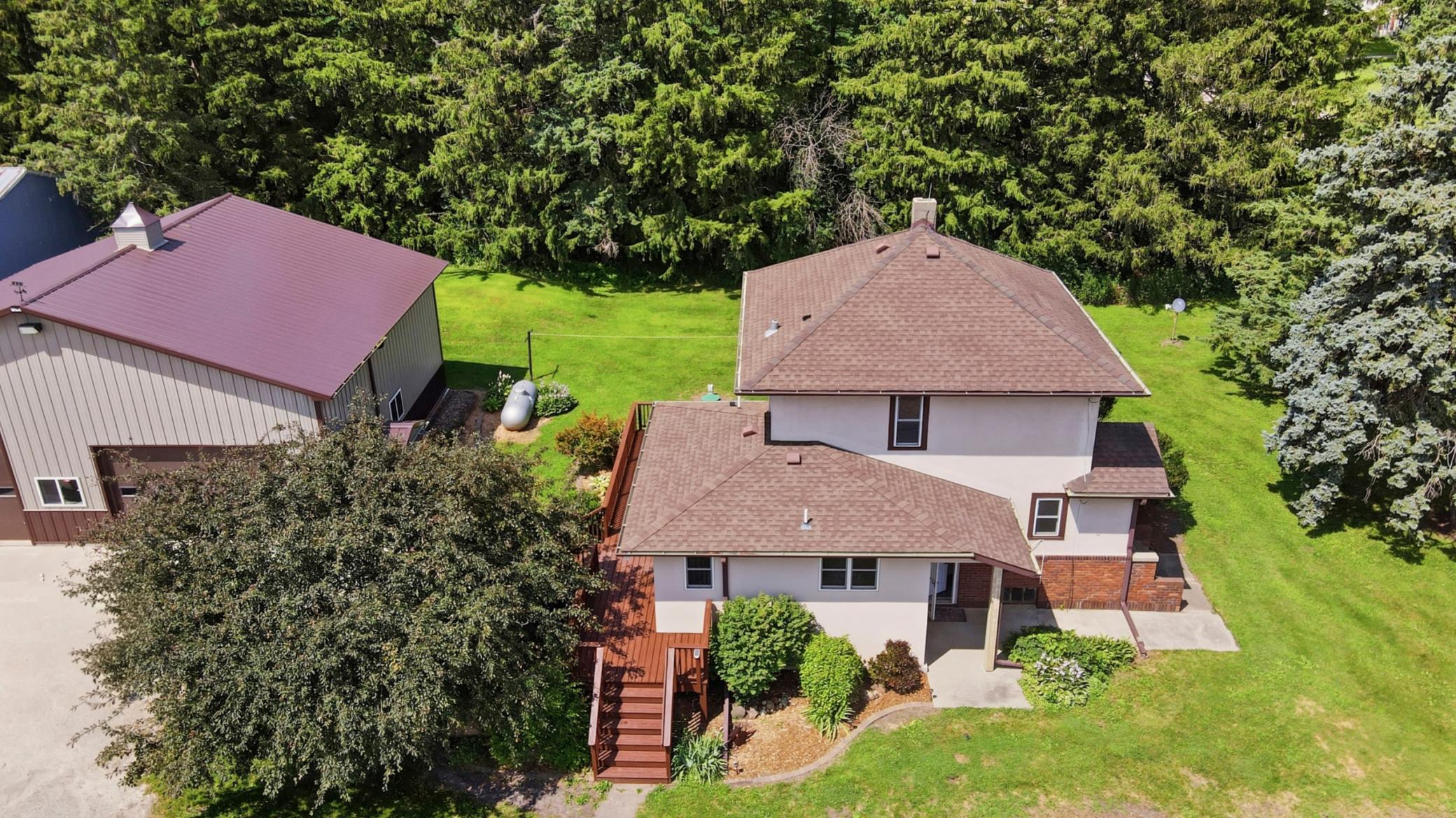 8169 Highway 30 E Property Photo 1
