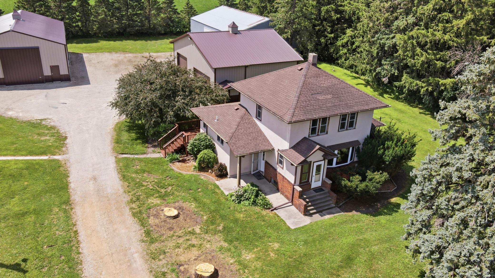 8169 Highway 30 E Property Photo 3
