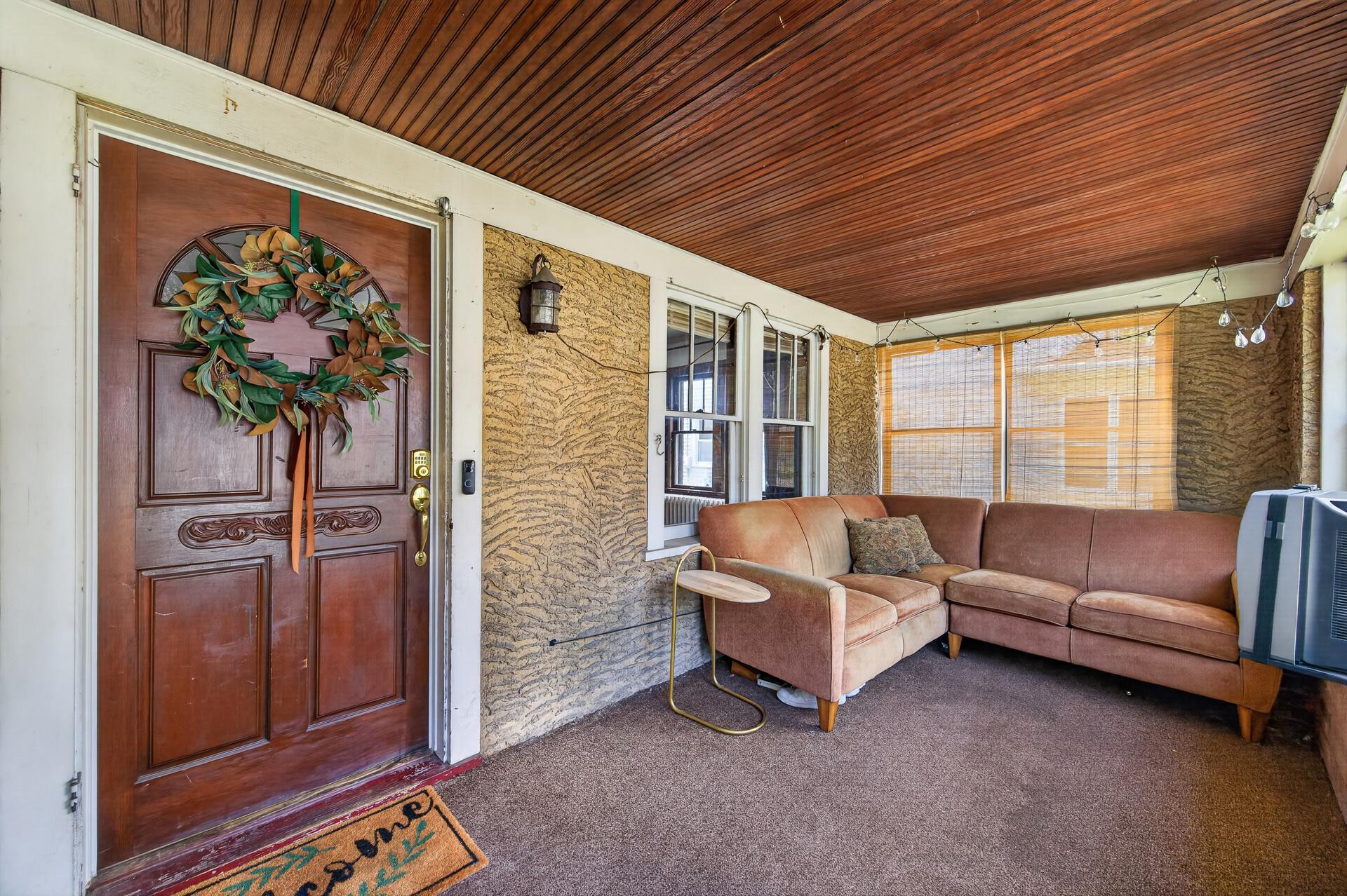 658 Nebraska Avenue E Property Photo 5
