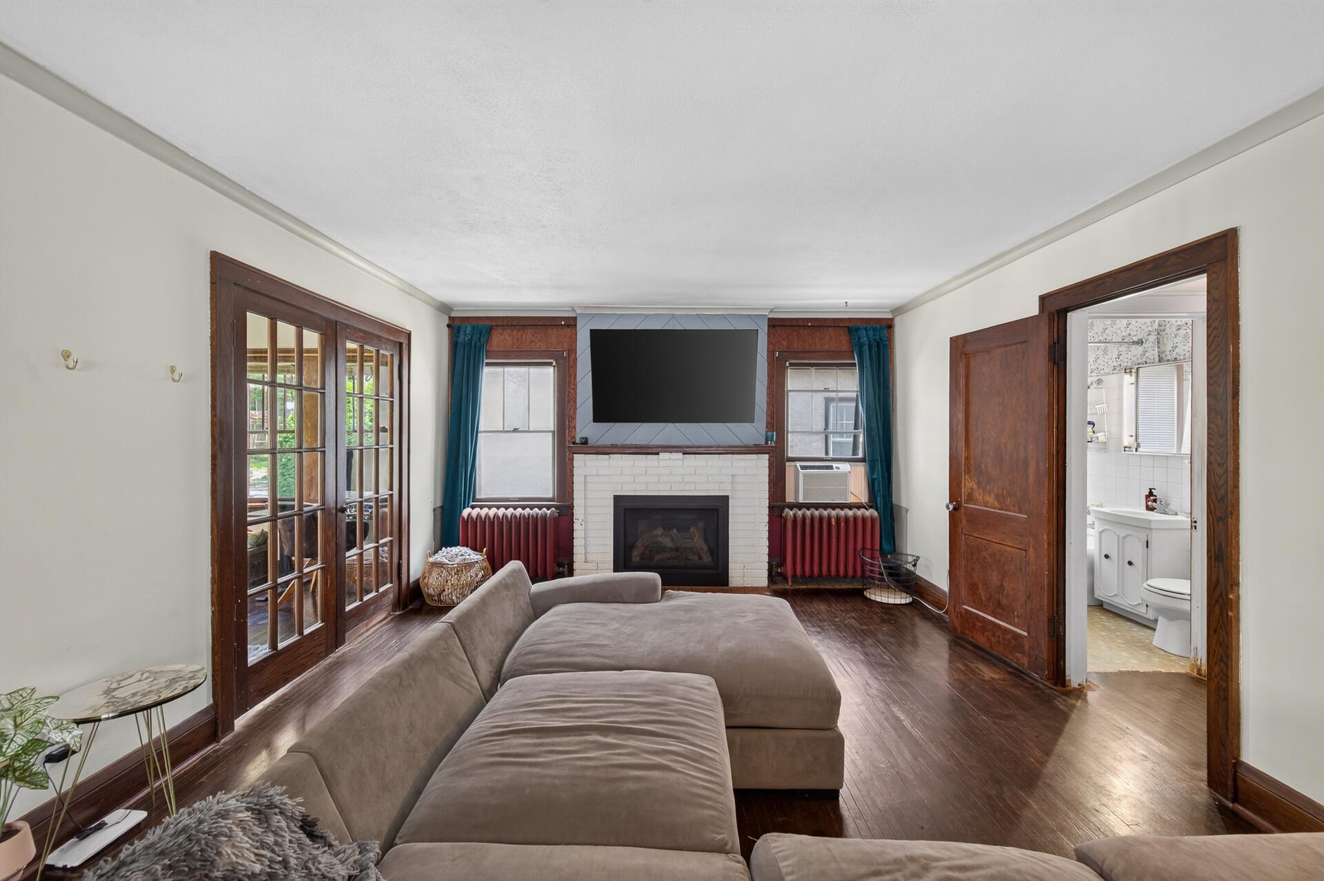 658 Nebraska Avenue E Property Photo 7