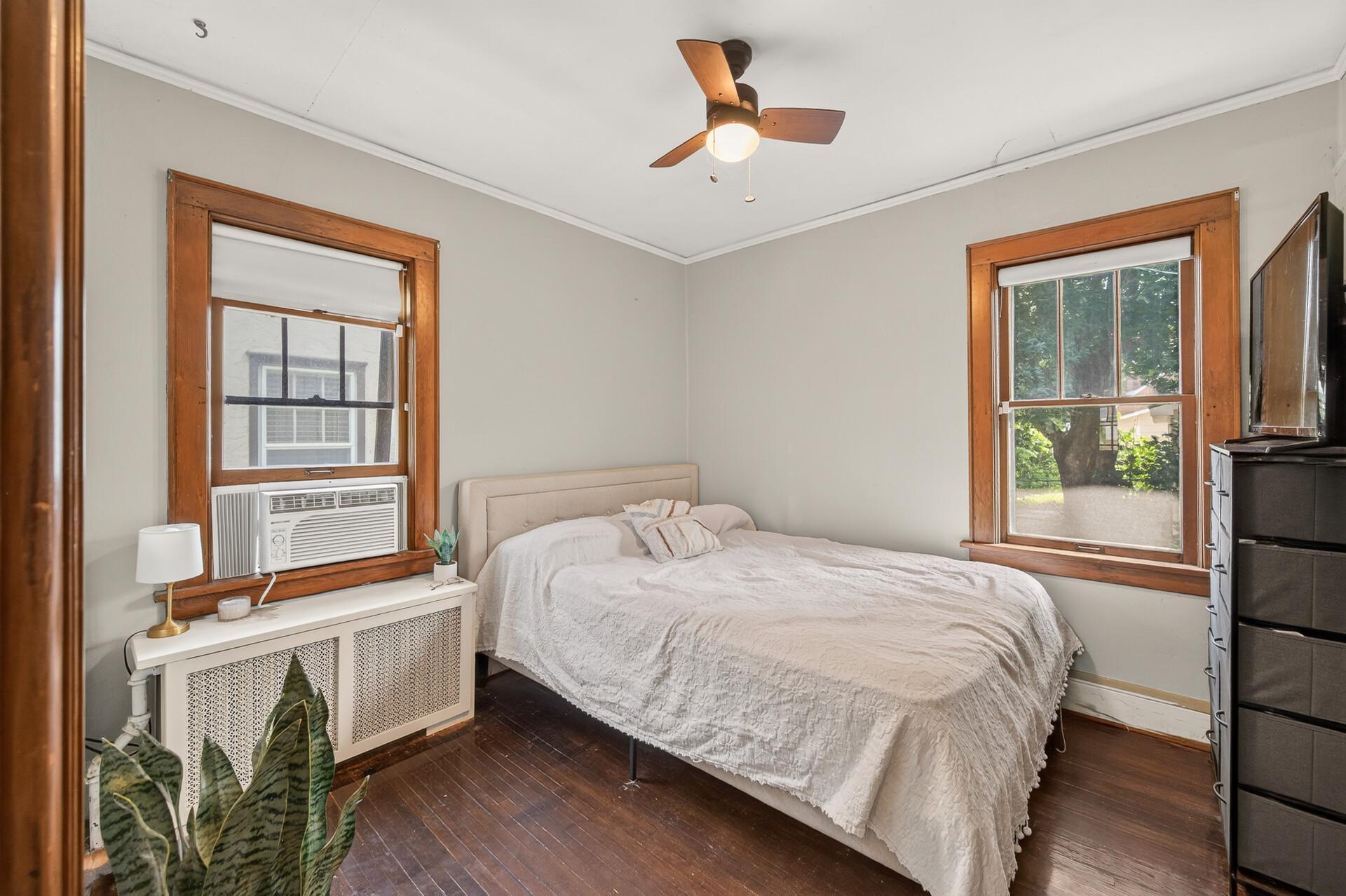 658 Nebraska Avenue E Property Photo 15