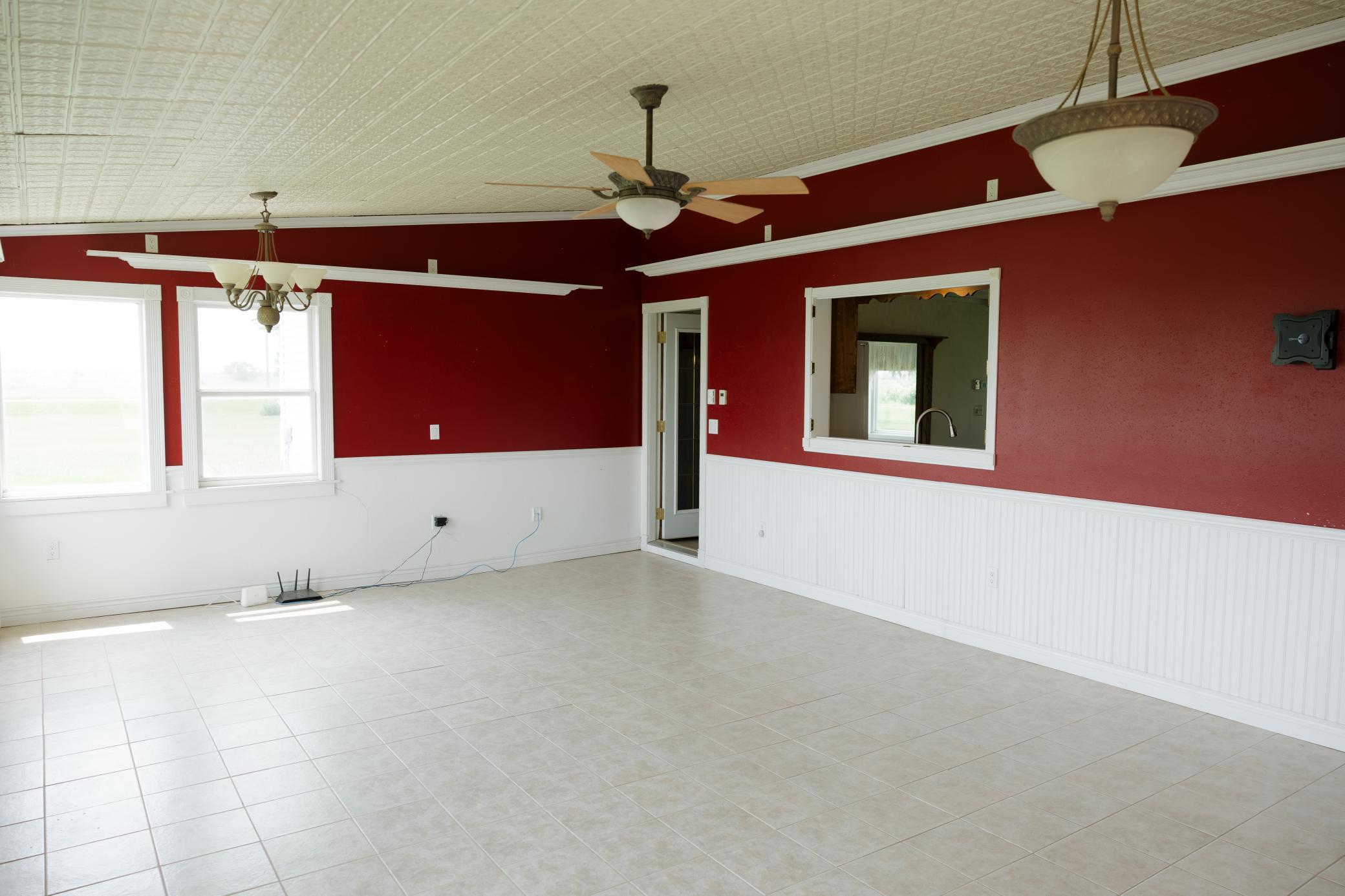 7809 83rd Street Se Property Photo 6