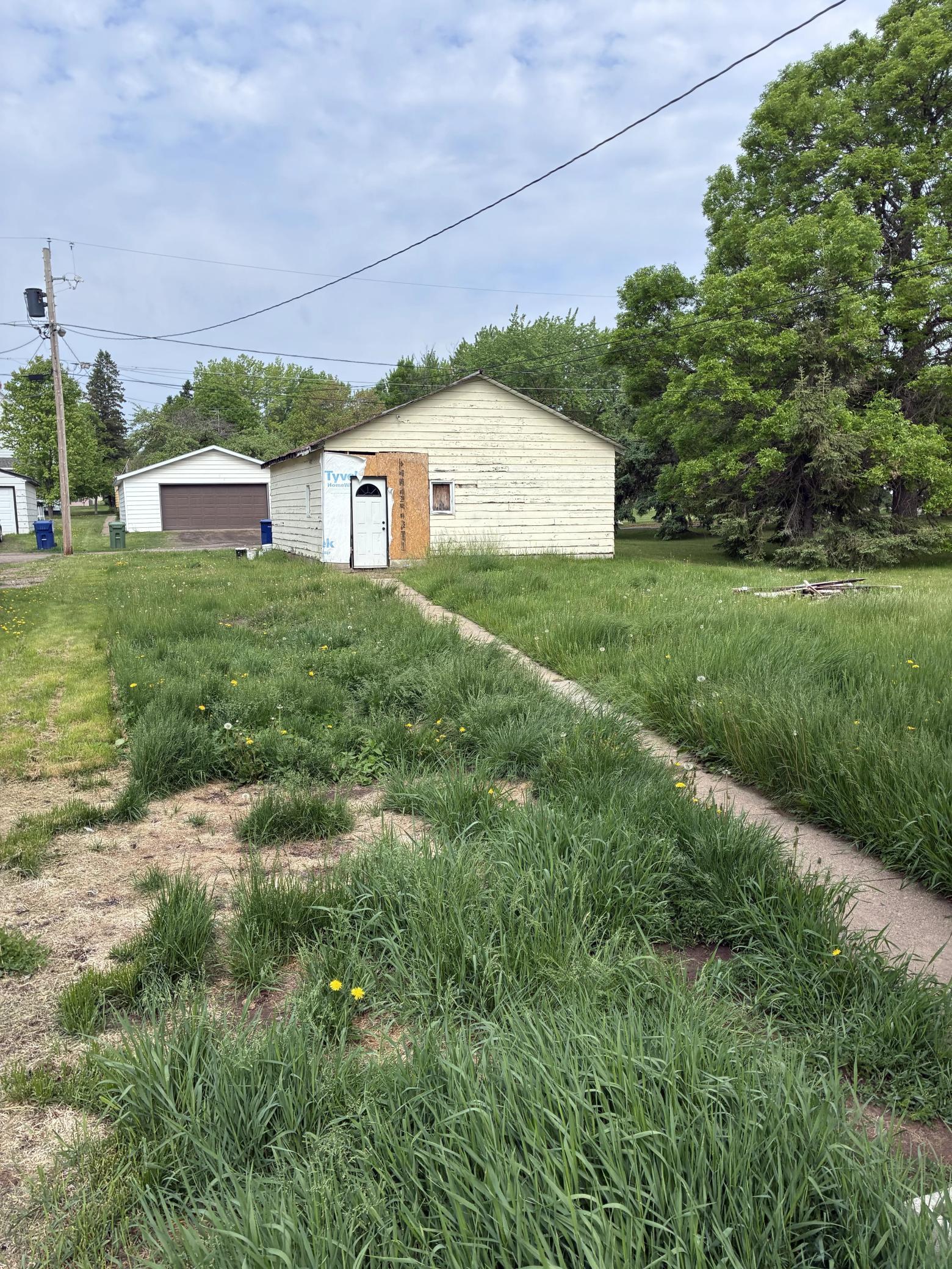 3921 5th Ave E Property Photo 16