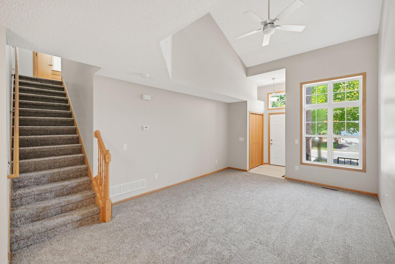 3045 Cutters Grove Avenue Property Photo 9