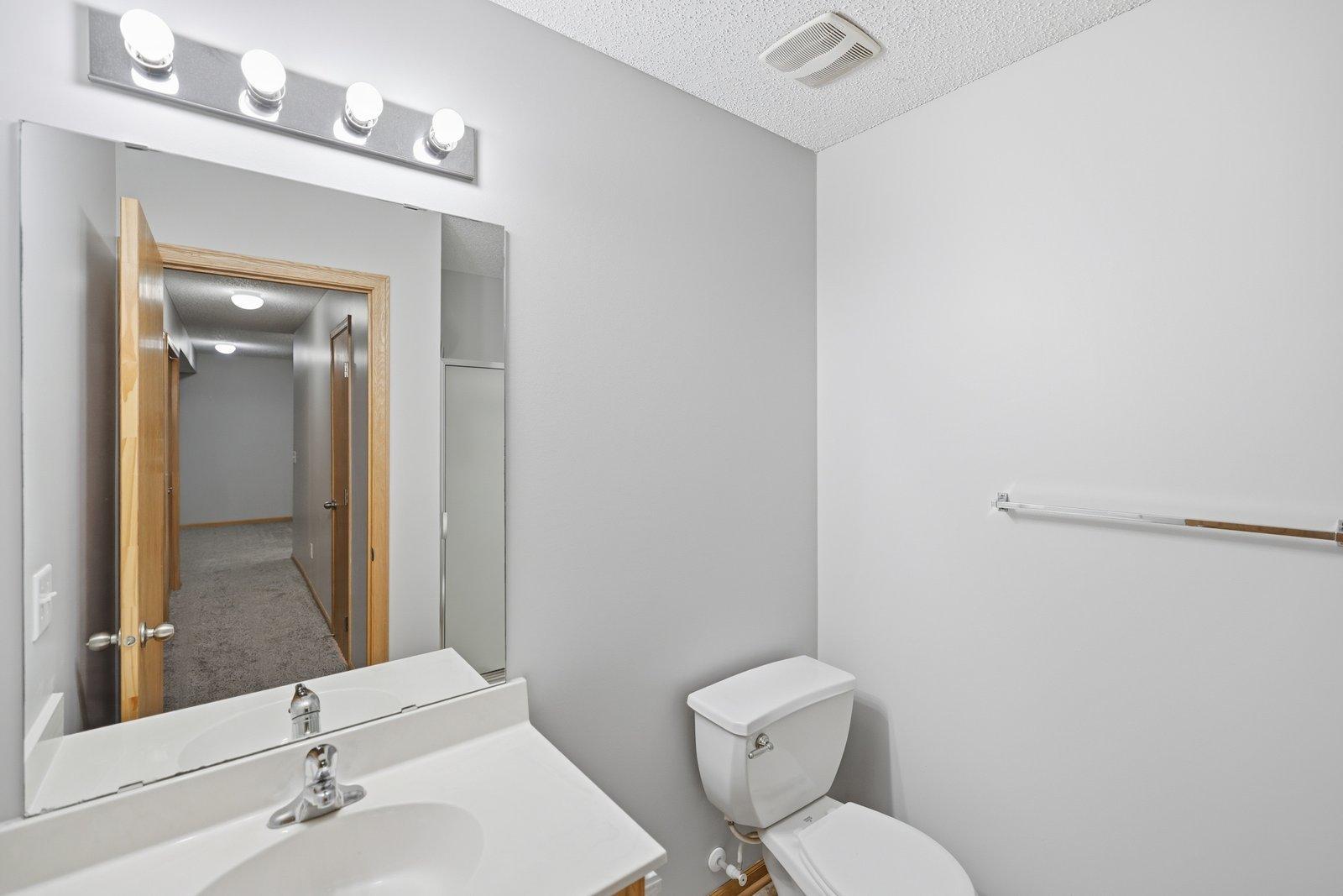 3045 Cutters Grove Avenue Property Photo 13