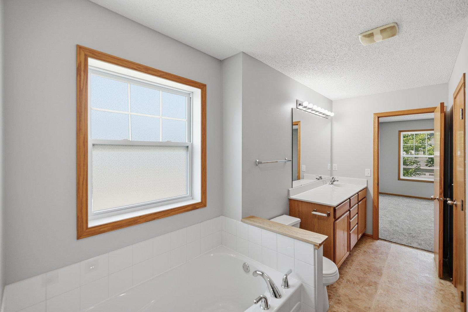 3045 Cutters Grove Avenue Property Photo 17