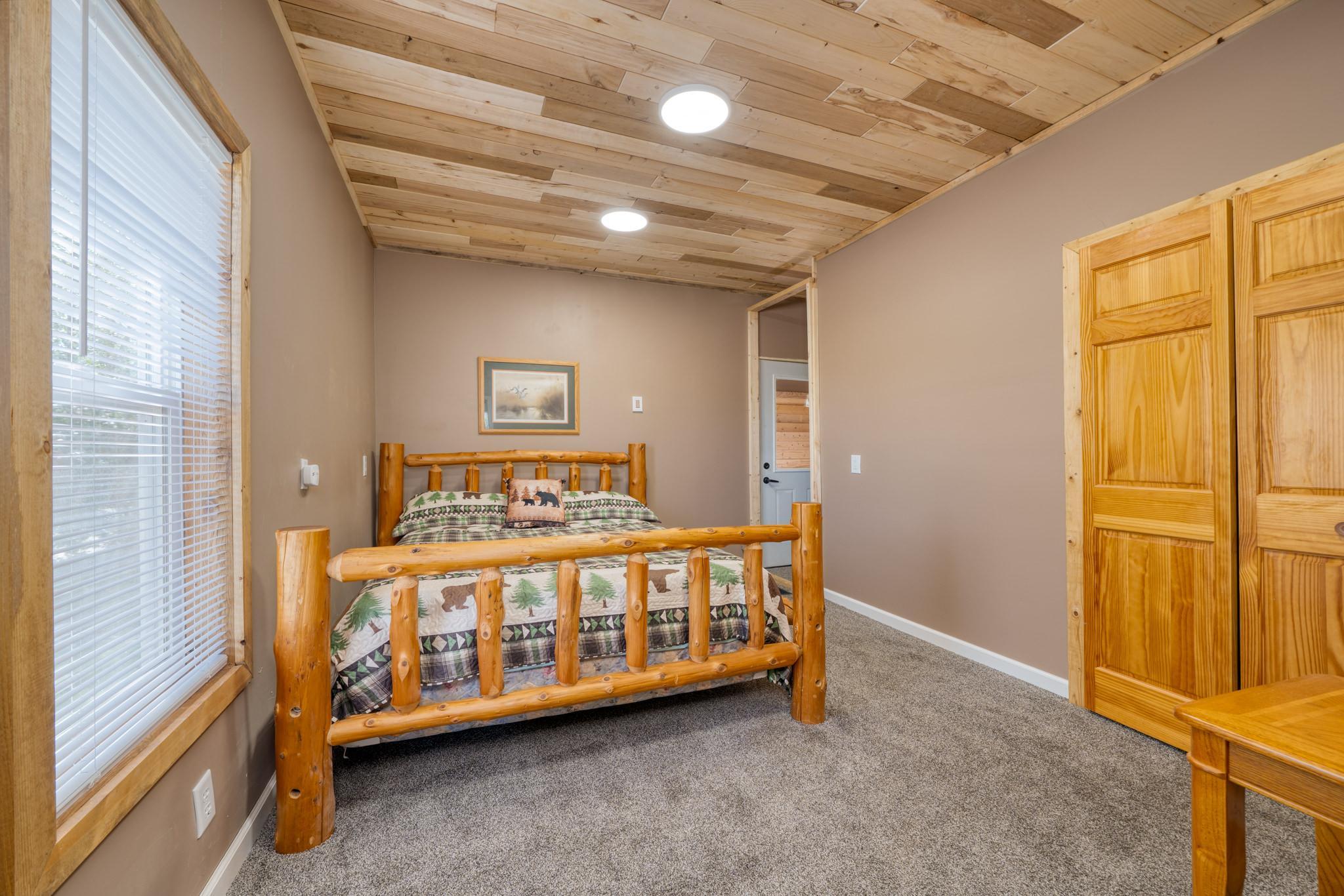 541 5th Street Se Property Photo 7