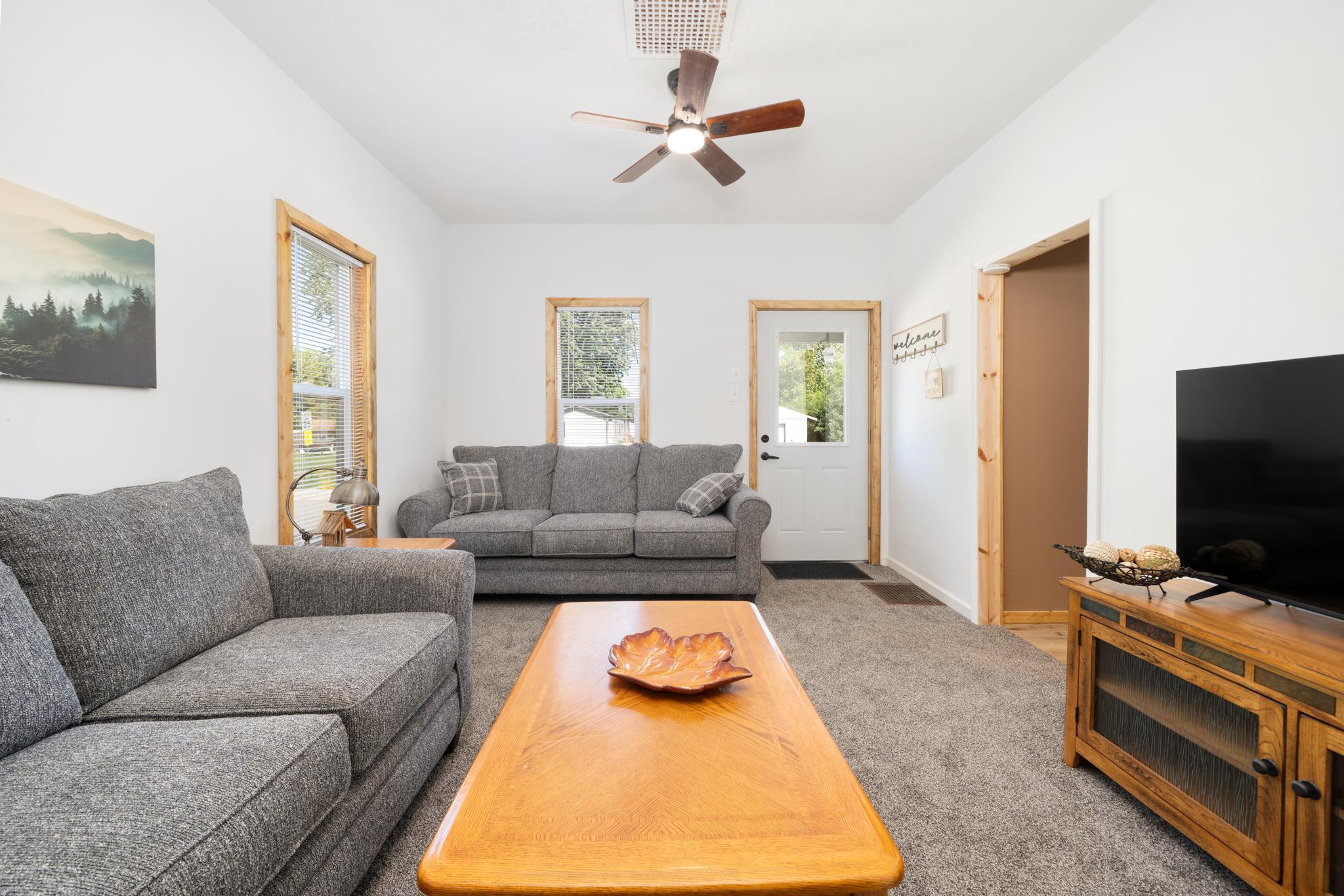 541 5th Street Se Property Photo 15