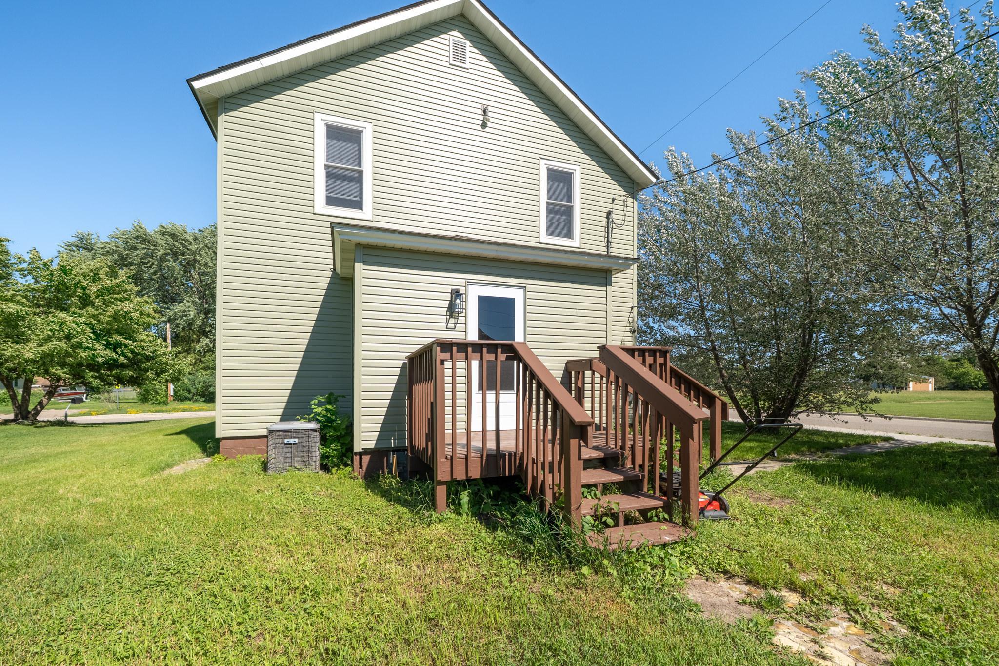 541 5th Street Se Property Photo 27