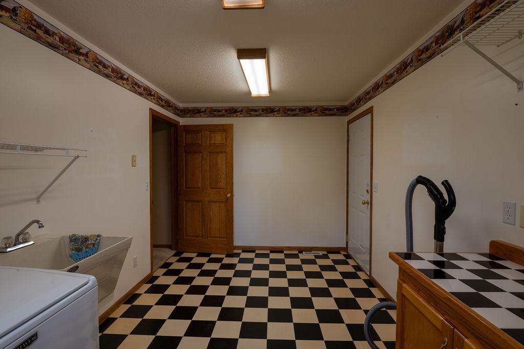 1800 30 Street Nw Property Photo 28