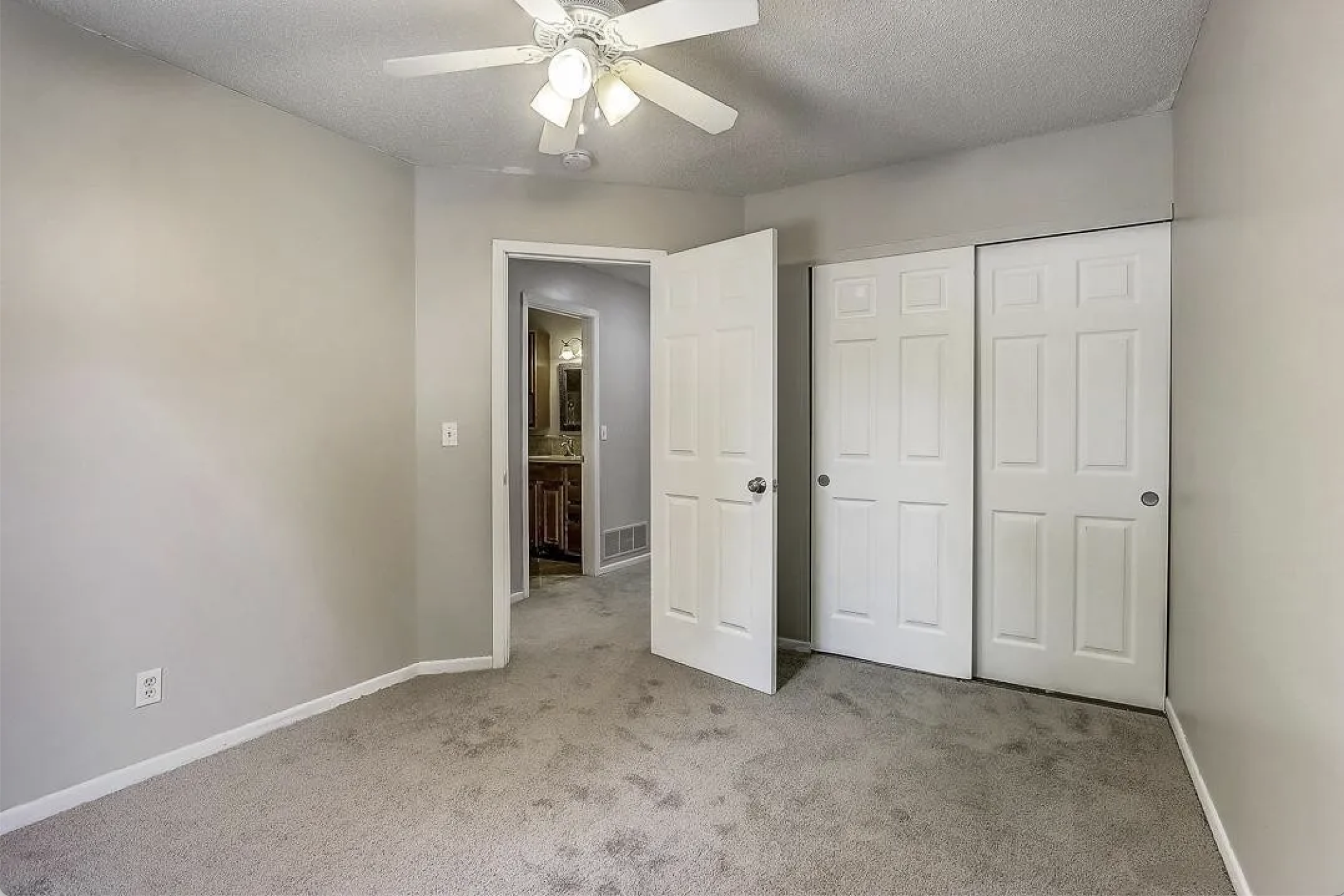8778 Hawthorne Drive Property Photo 13