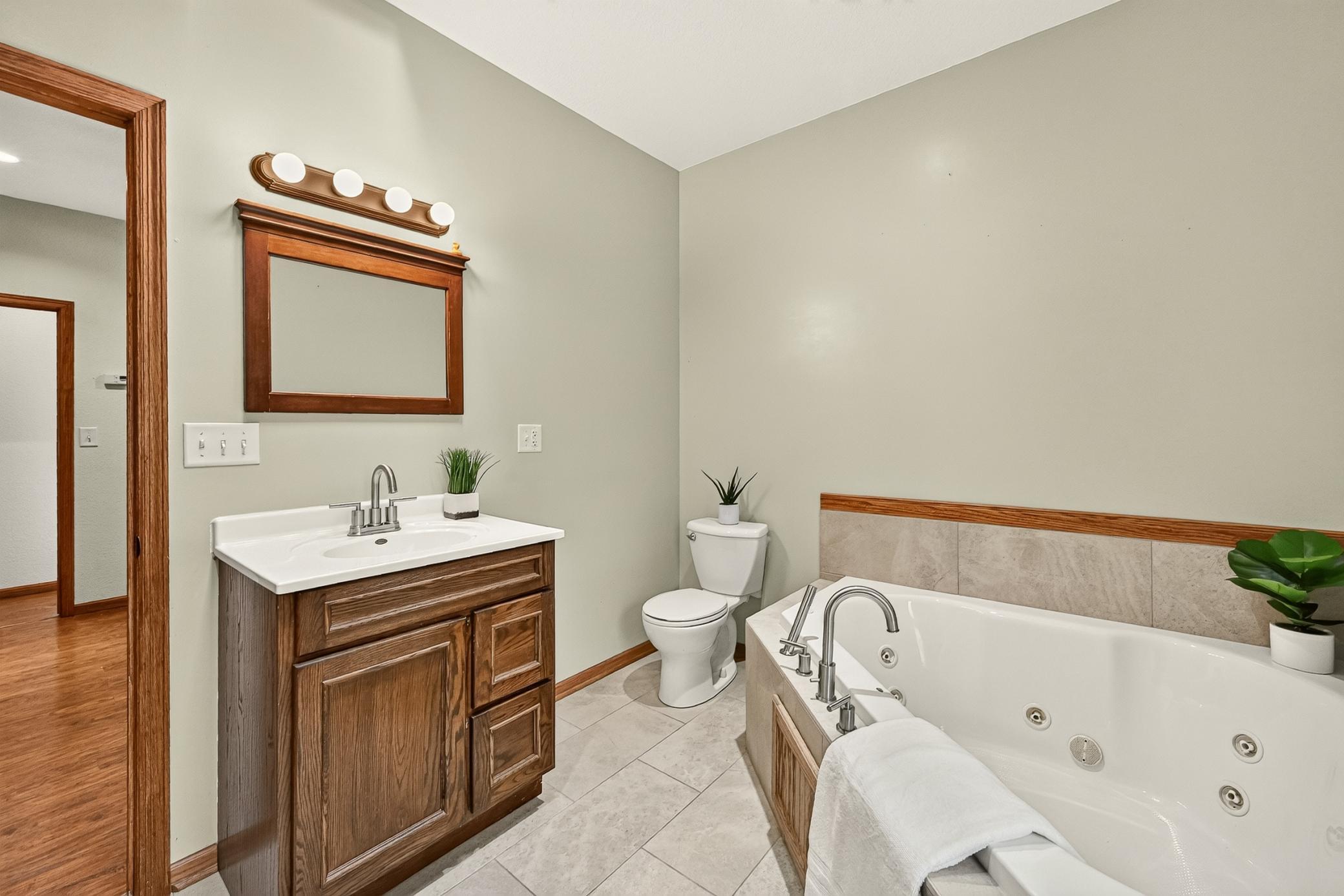 842 2nd Street Nw Property Photo 19