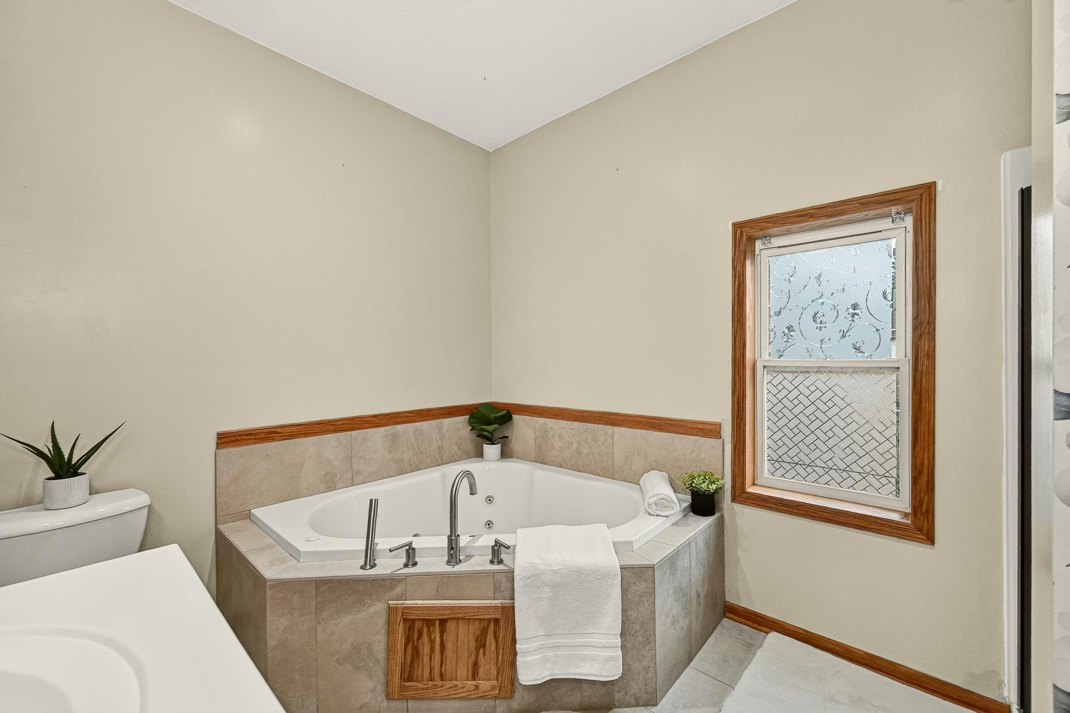 842 2nd Street Nw Property Photo 21