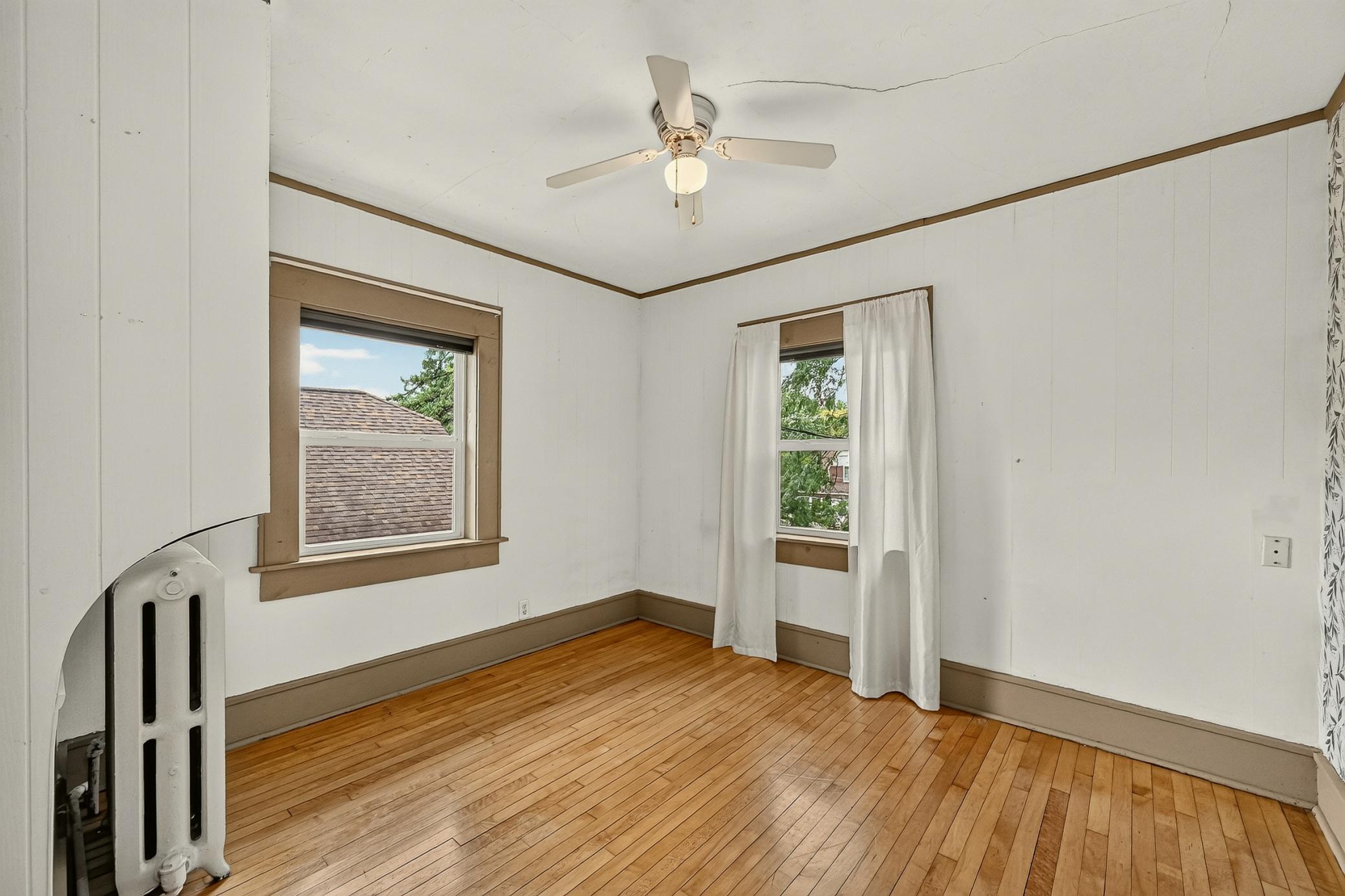 842 2nd Street Nw Property Photo 23