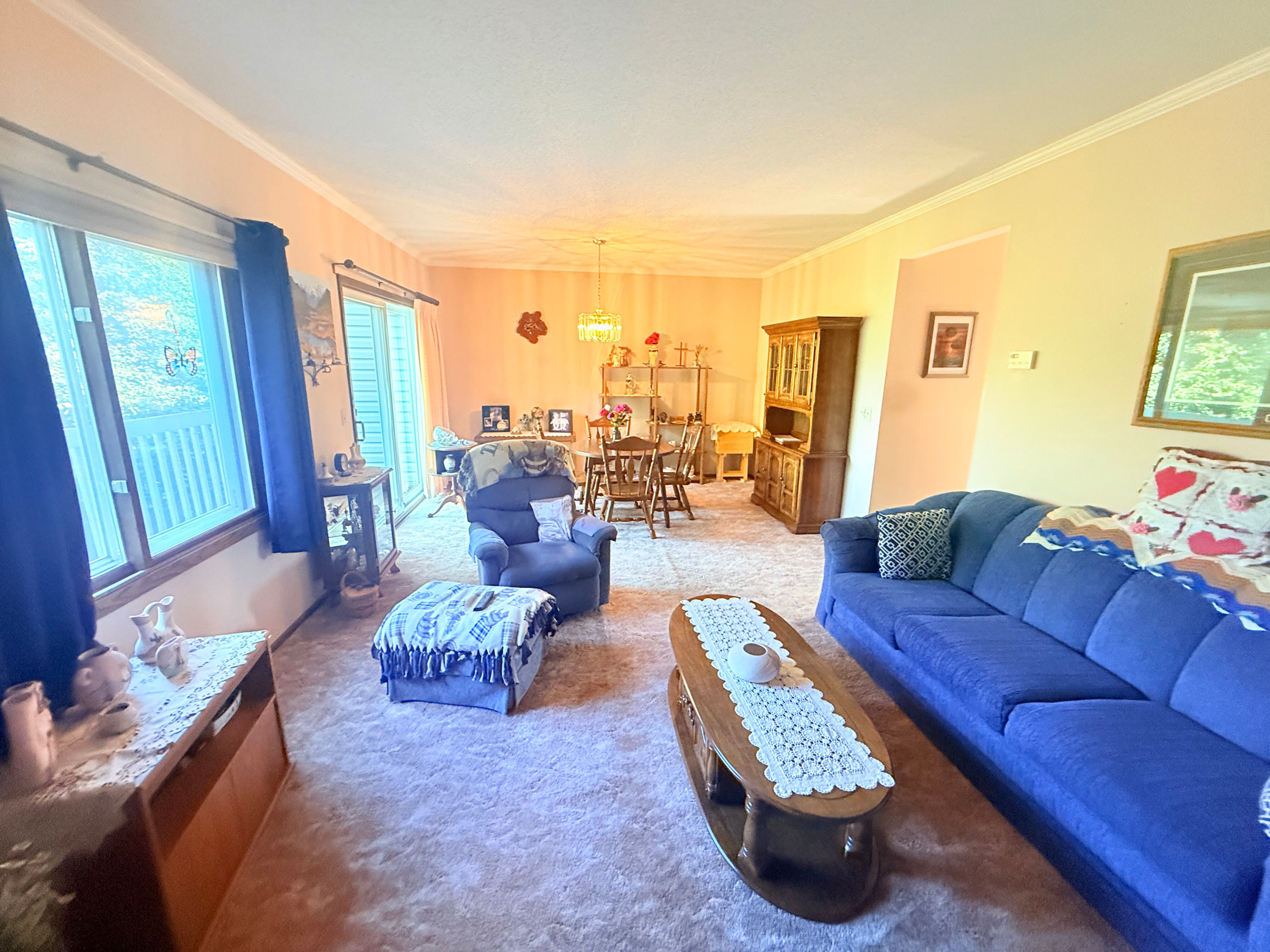 2224 Tower Court Property Photo 2